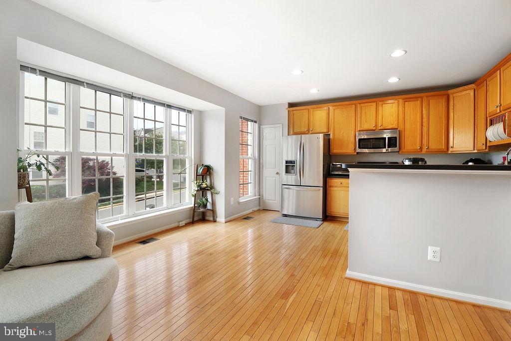 SPRING LAKES - Residential Lease