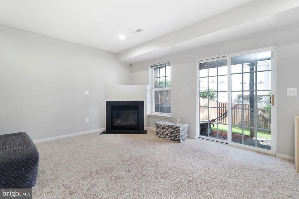 SPRING LAKES - Residential Lease