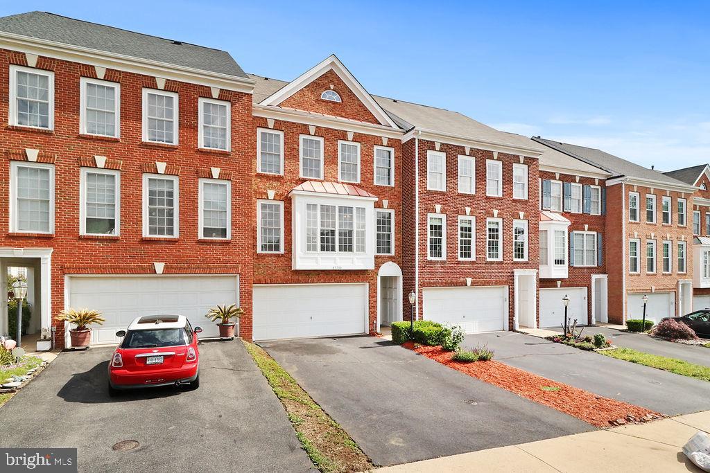 SPRING LAKES - Residential Lease