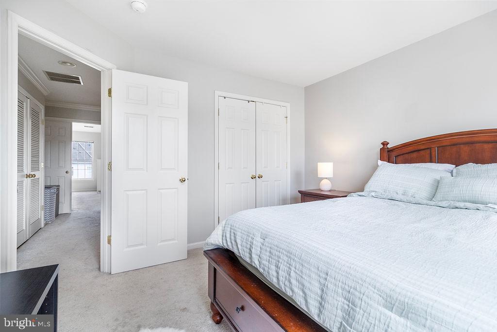 SPRING LAKES - Residential Lease