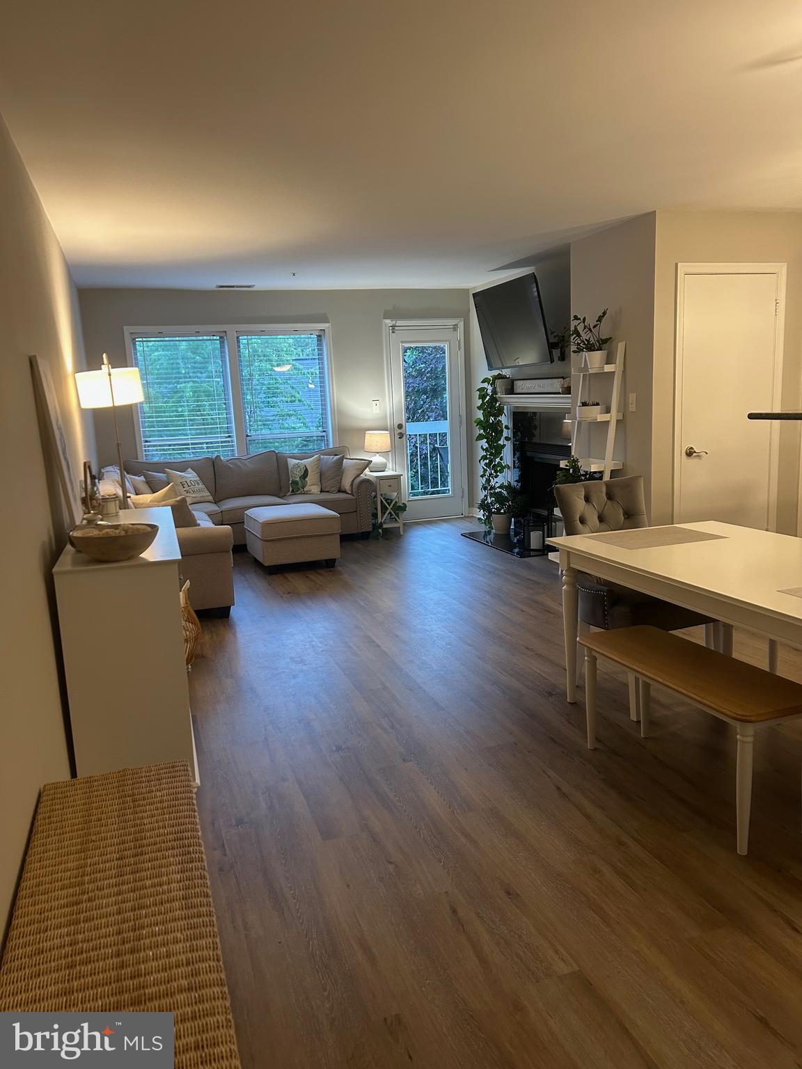 3176 SUMMIT SQUARE DRIVE 4-D7