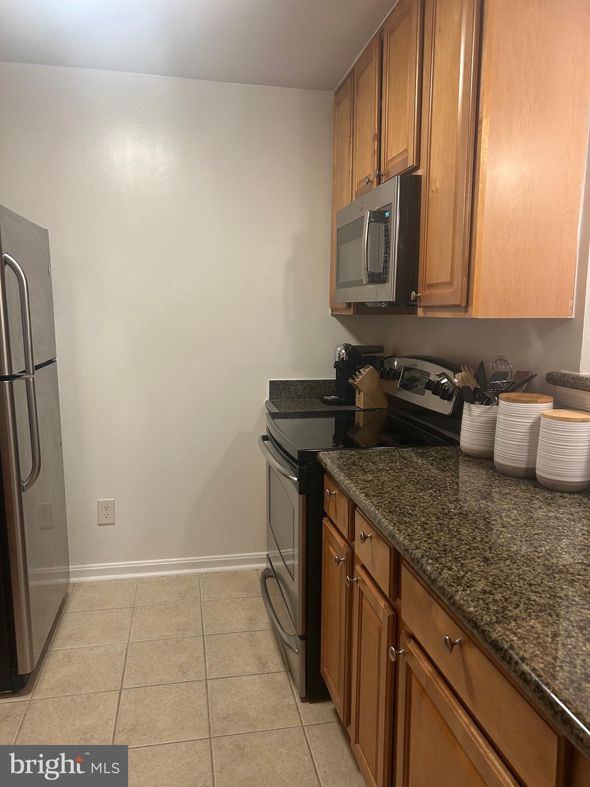 3176 SUMMIT SQUARE DRIVE 4-D7