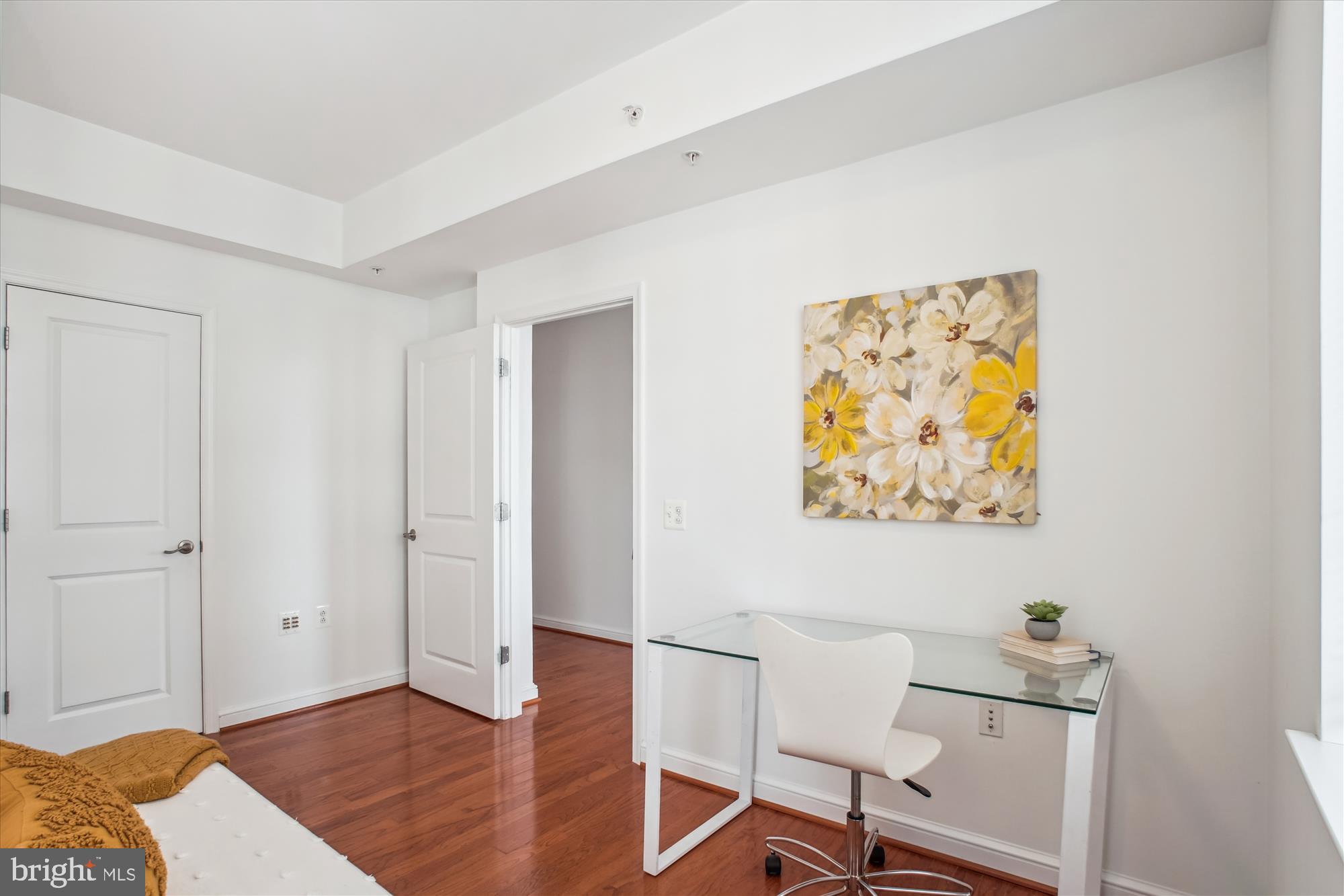 MIDTOWN AT RESTON TOWN CENTER - Residential