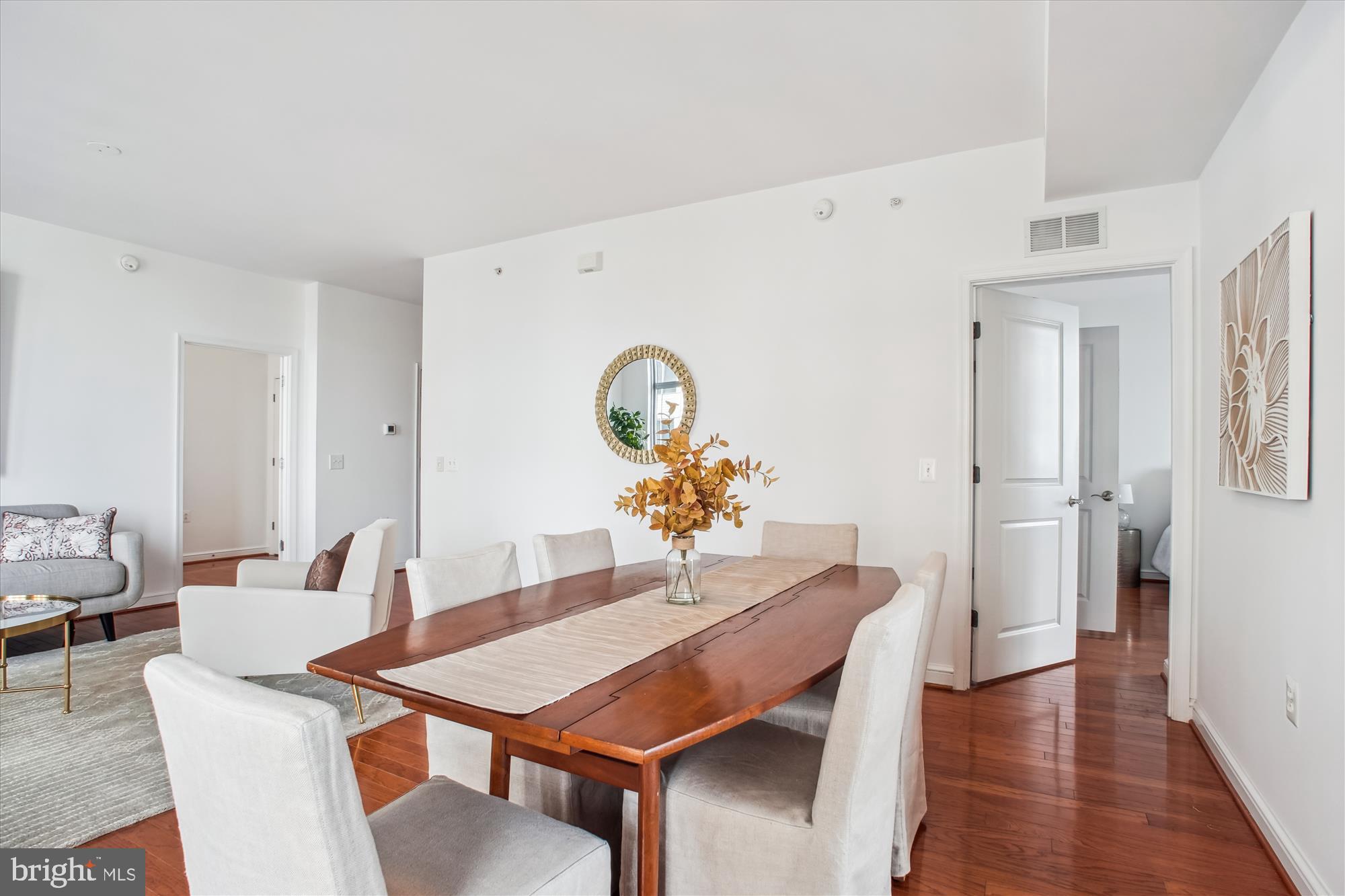 MIDTOWN AT RESTON TOWN CENTER - Residential