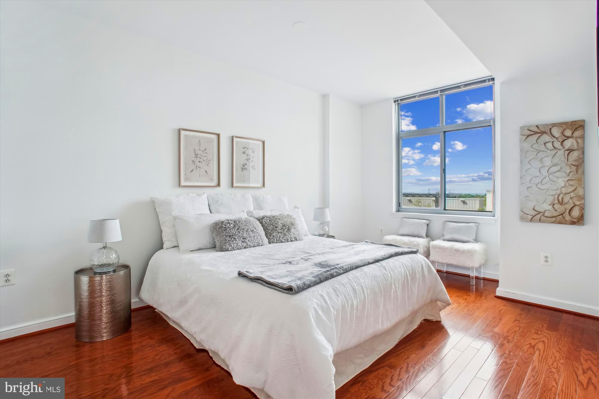 MIDTOWN AT RESTON TOWN CENTER - Residential