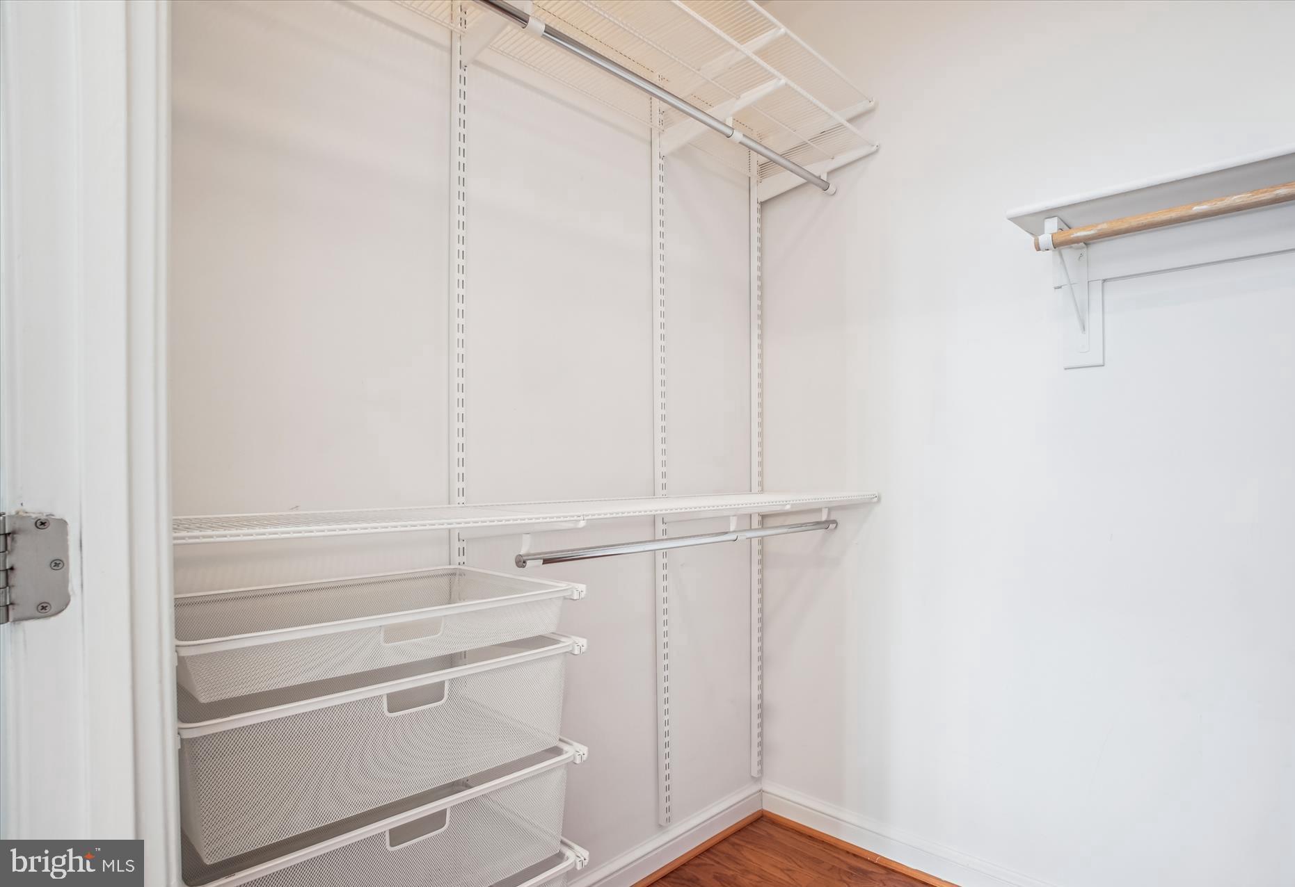 MIDTOWN AT RESTON TOWN CENTER - Residential