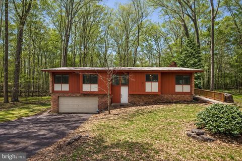 10209 LLOYD ROAD POTOMAC MD 20854