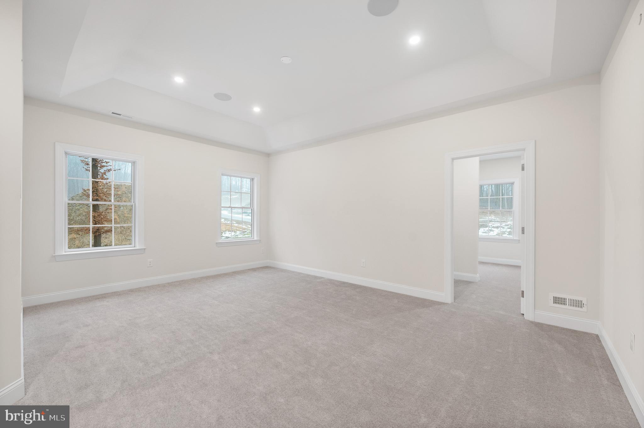 VILLAGE OF FOUR SEASONS - Residential