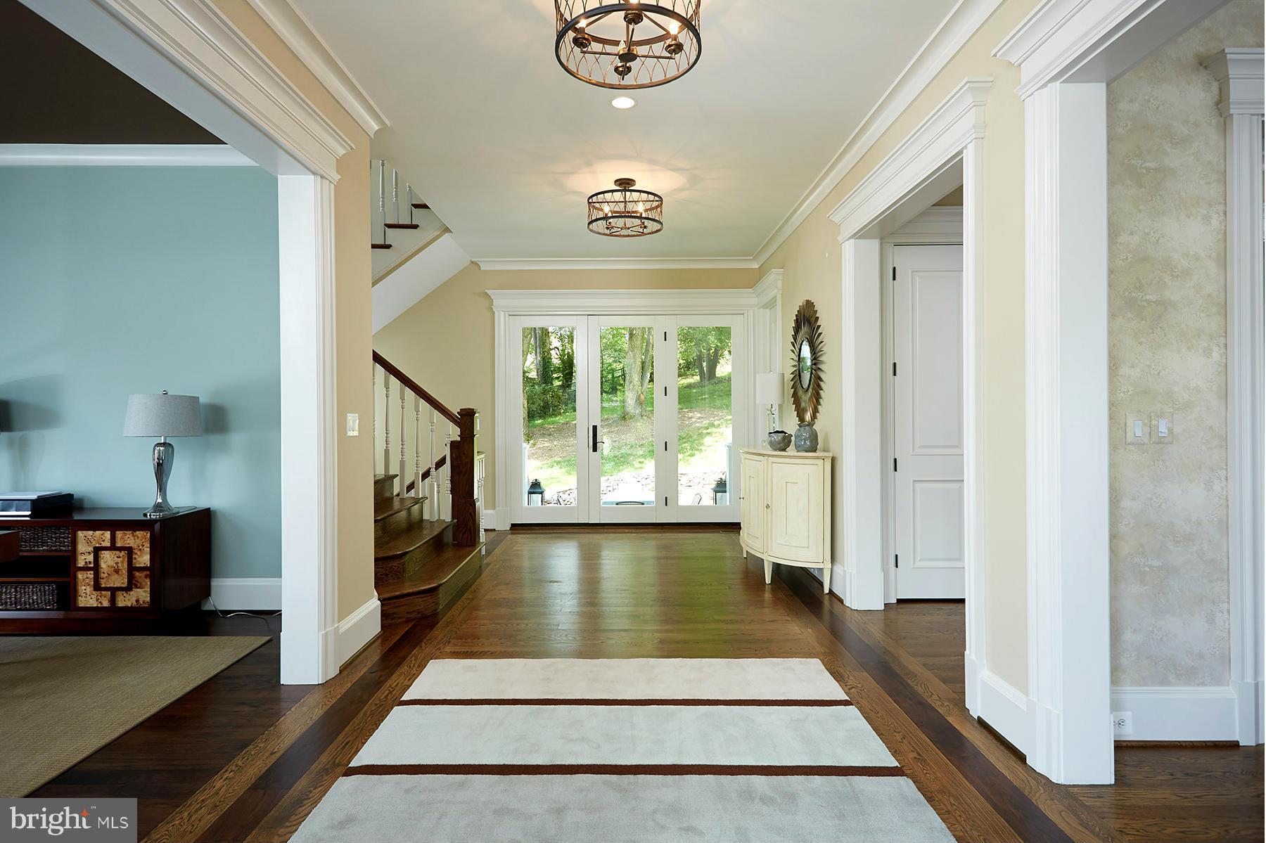 SALONA VILLAGE - Residential