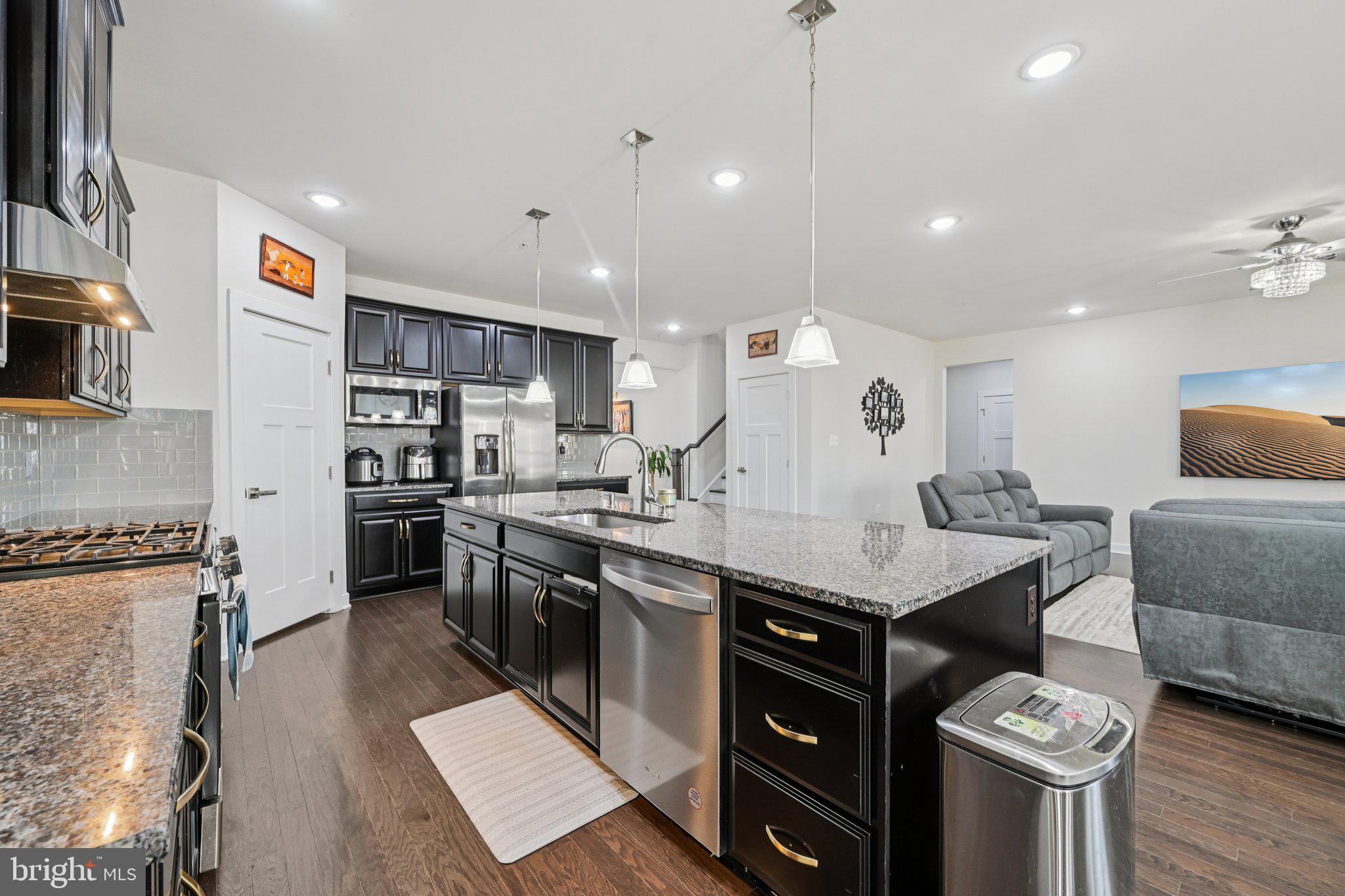 HOLLY RIDGE - Residential