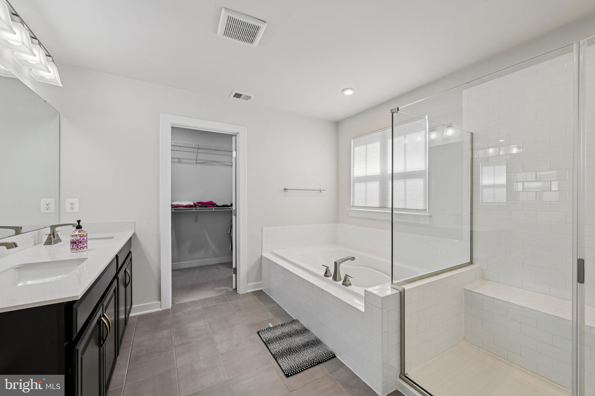 HOLLY RIDGE - Residential