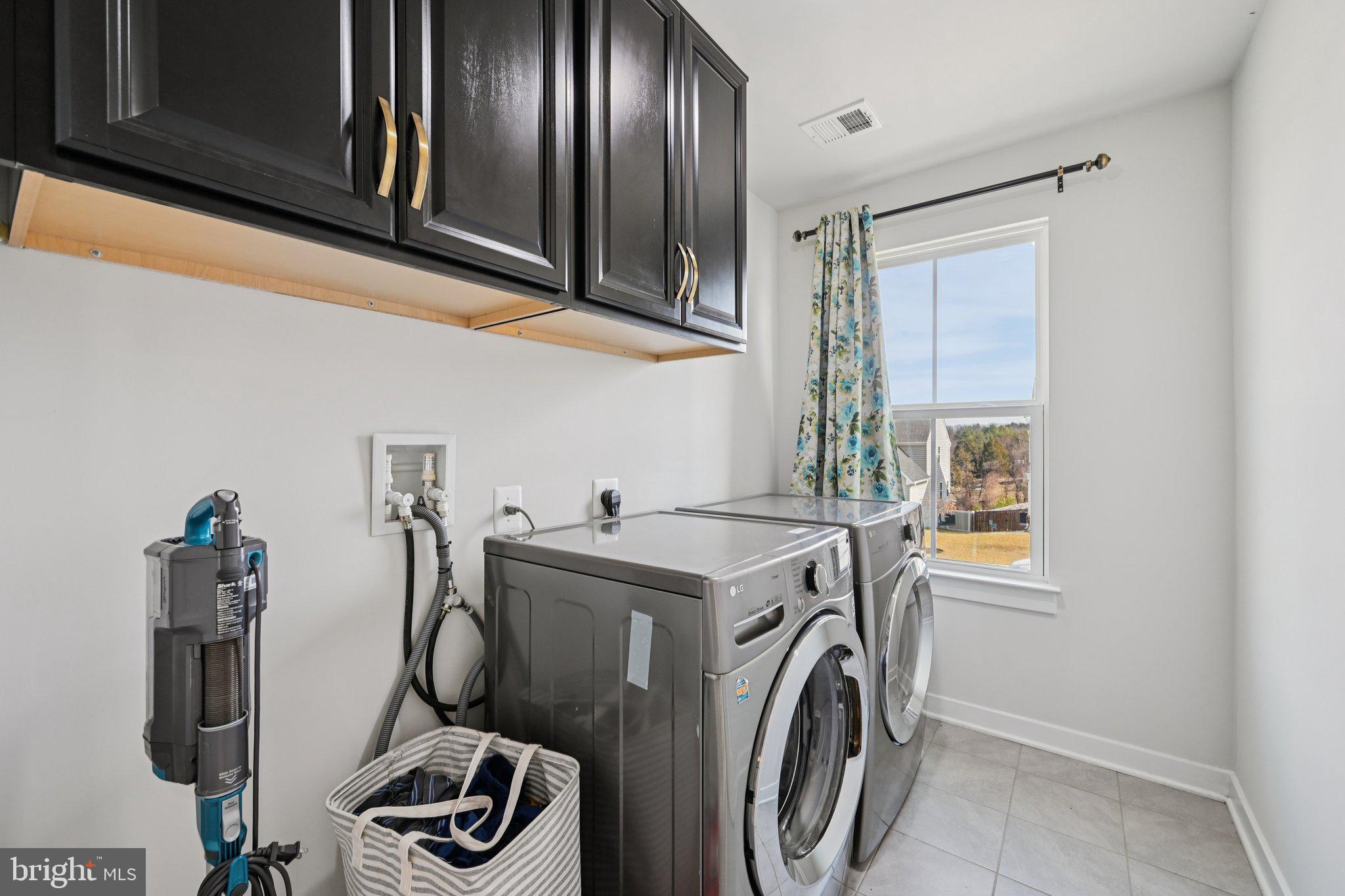 HOLLY RIDGE - Residential