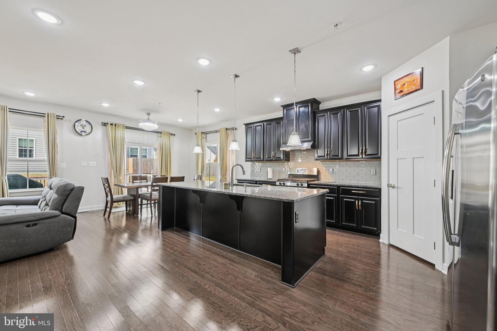 HOLLY RIDGE - Residential