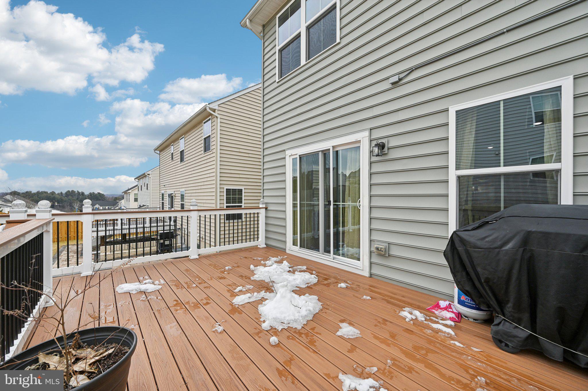 HOLLY RIDGE - Residential