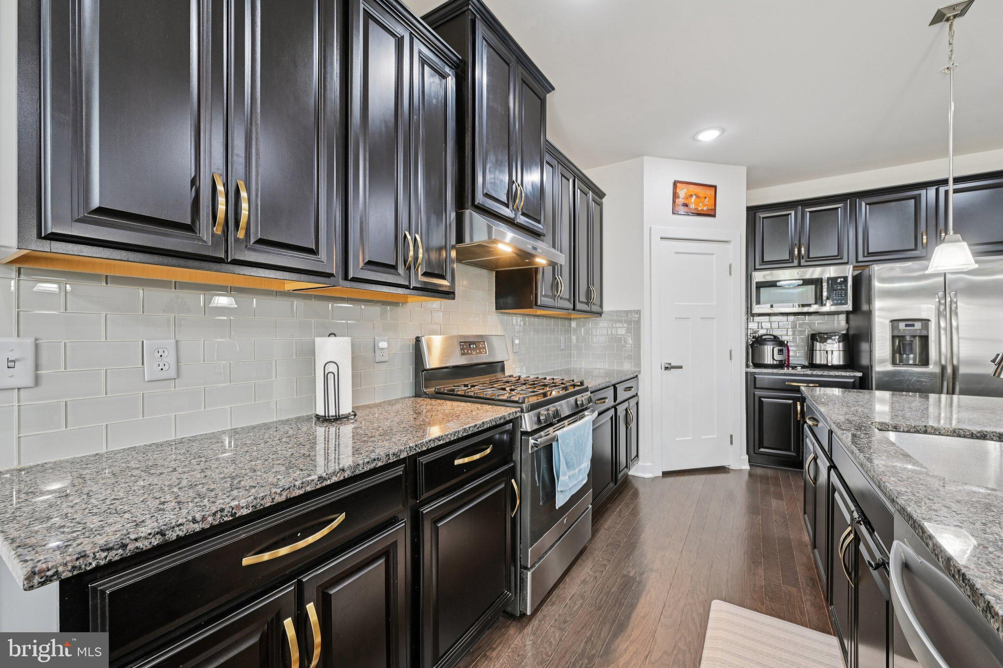 HOLLY RIDGE - Residential