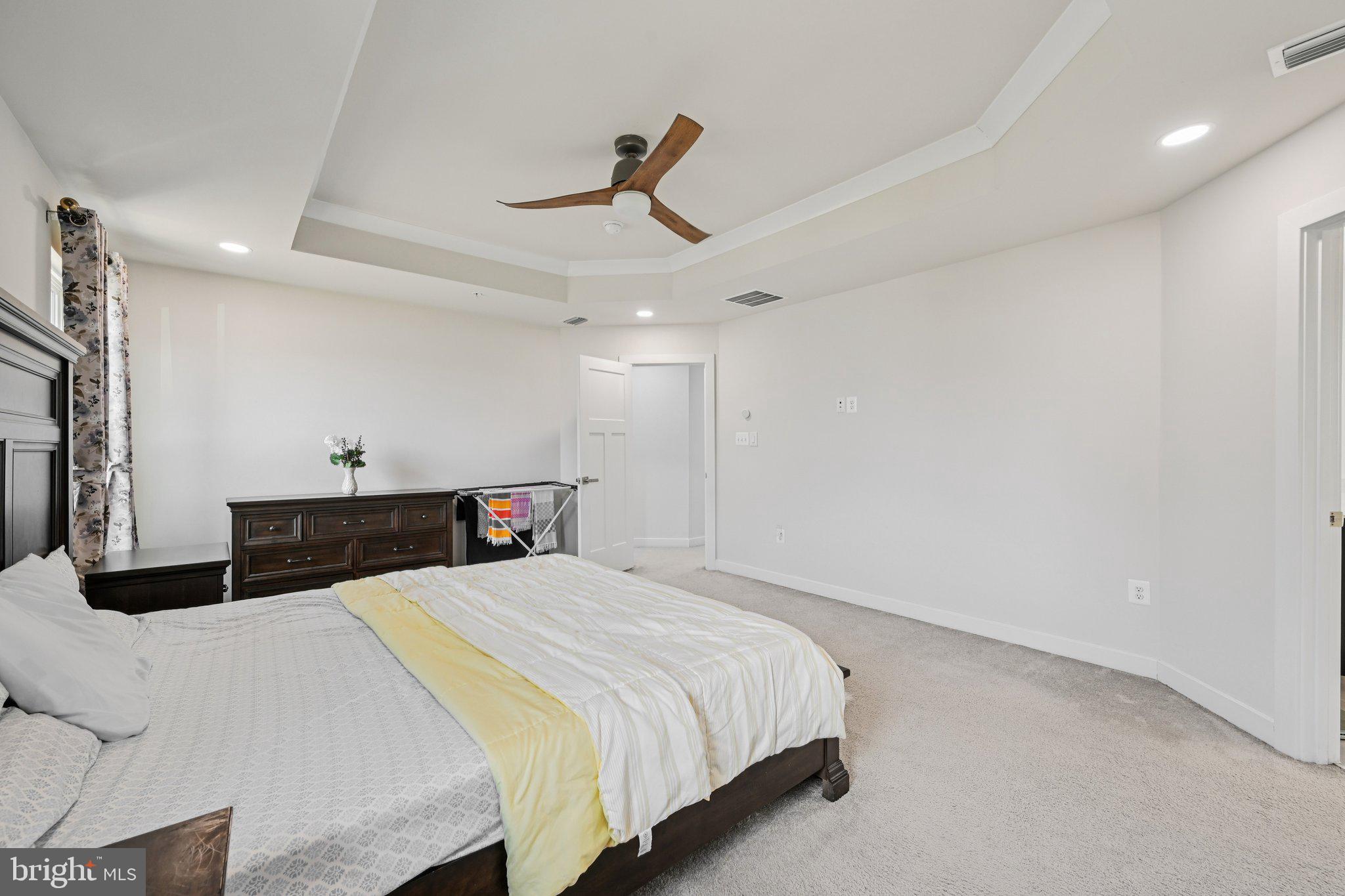 HOLLY RIDGE - Residential