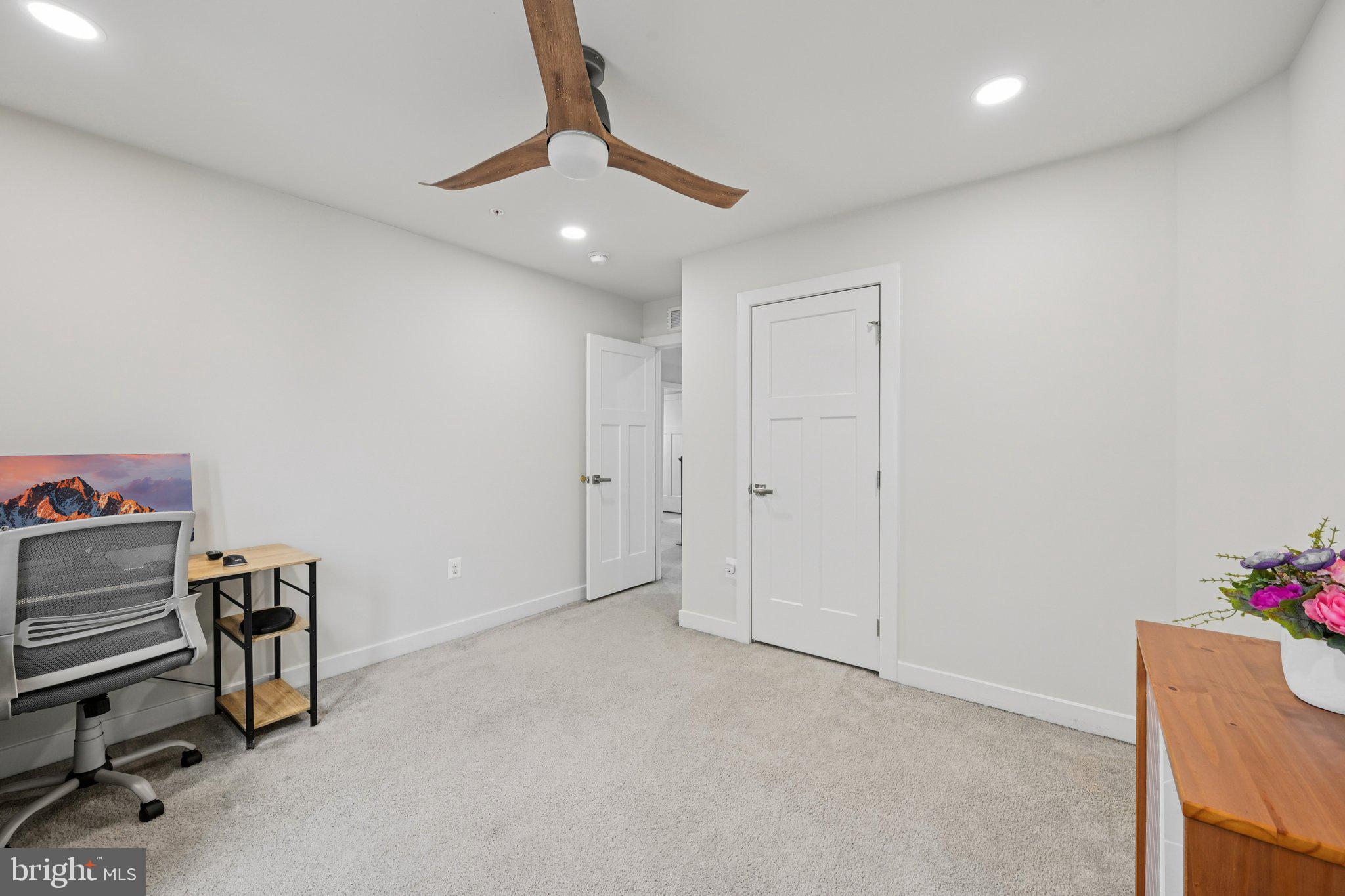 HOLLY RIDGE - Residential