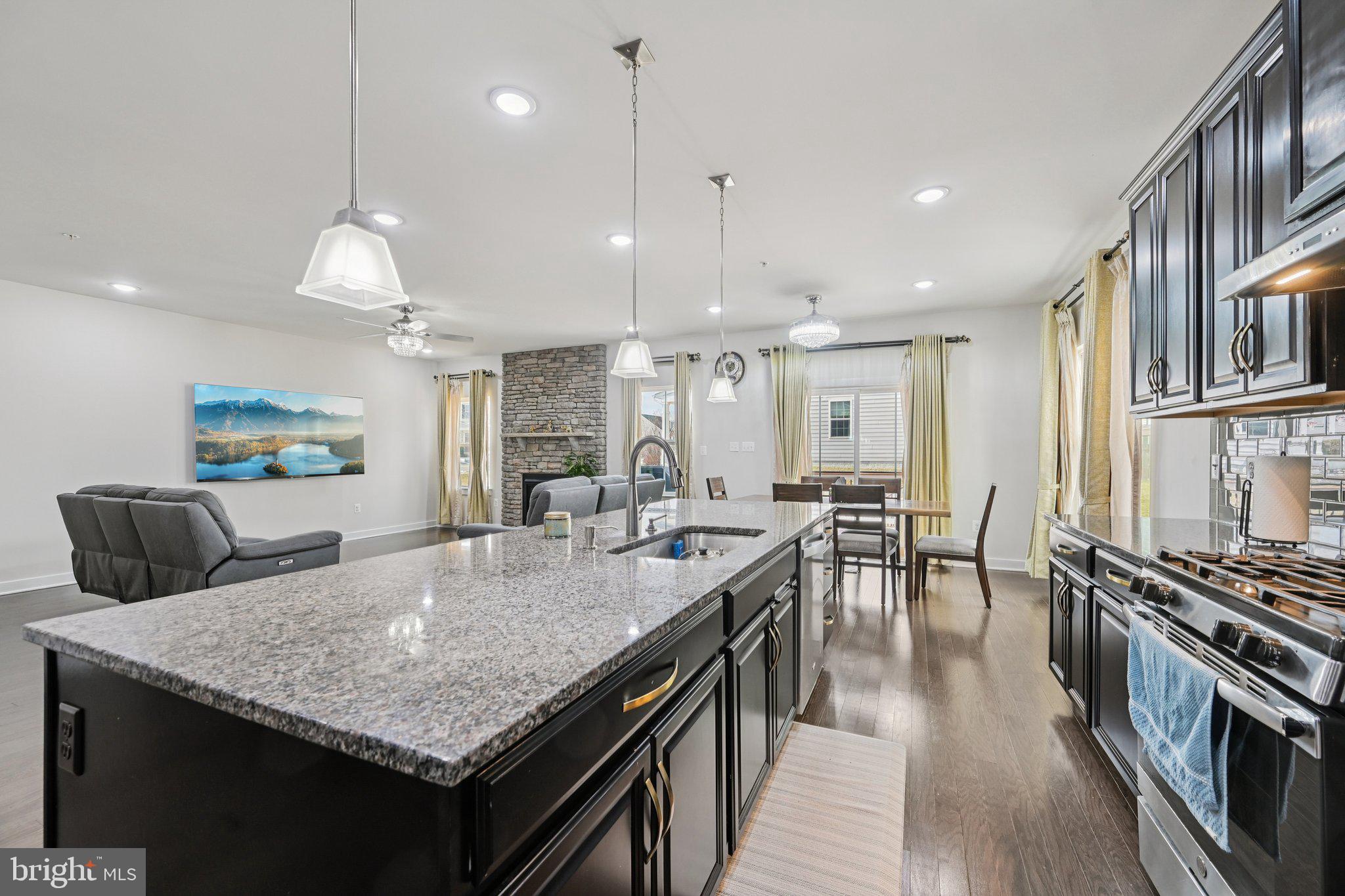 HOLLY RIDGE - Residential