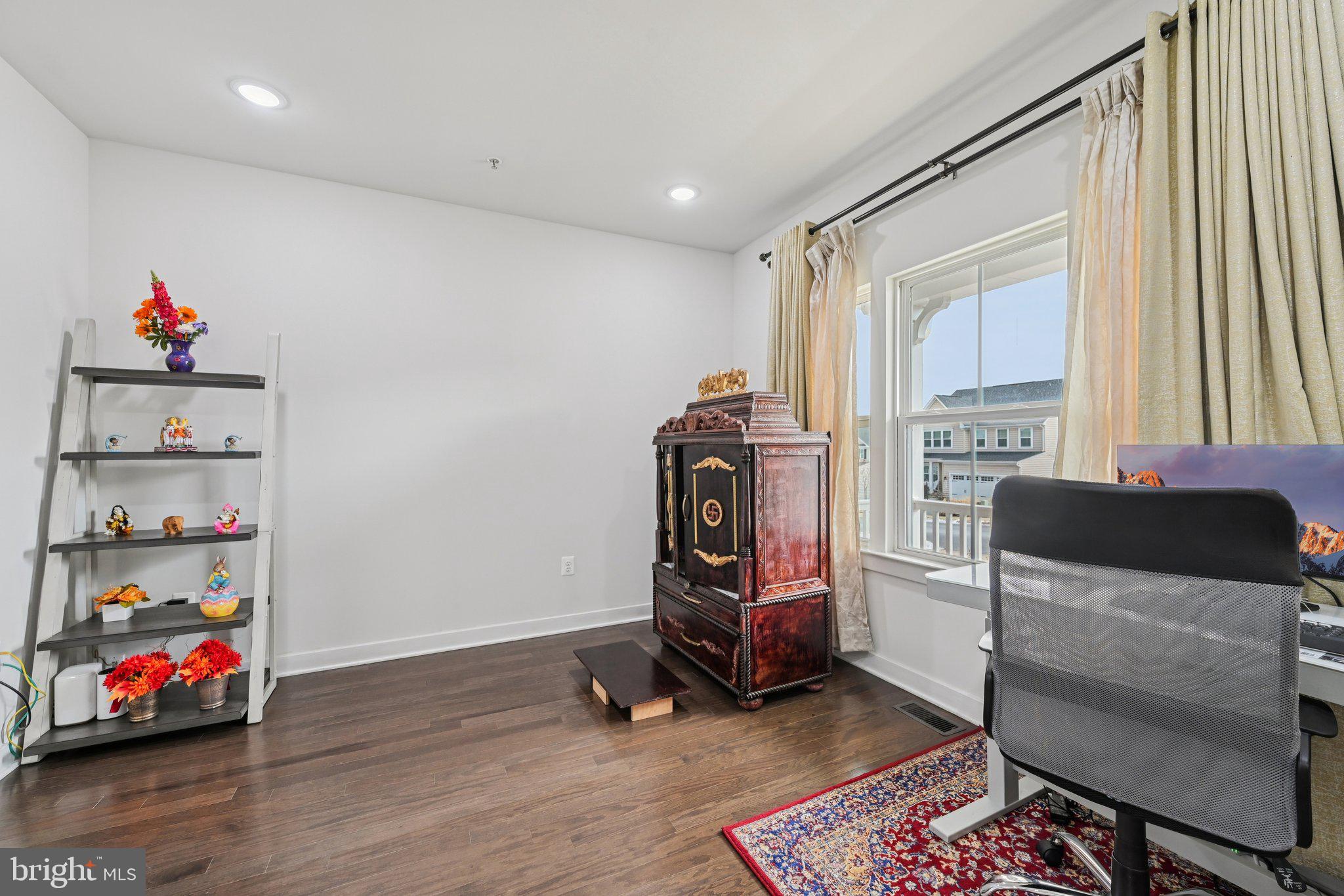 HOLLY RIDGE - Residential