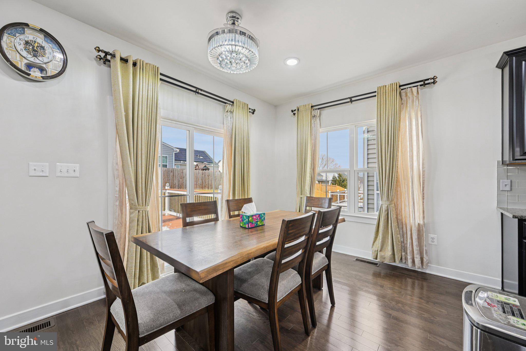 HOLLY RIDGE - Residential