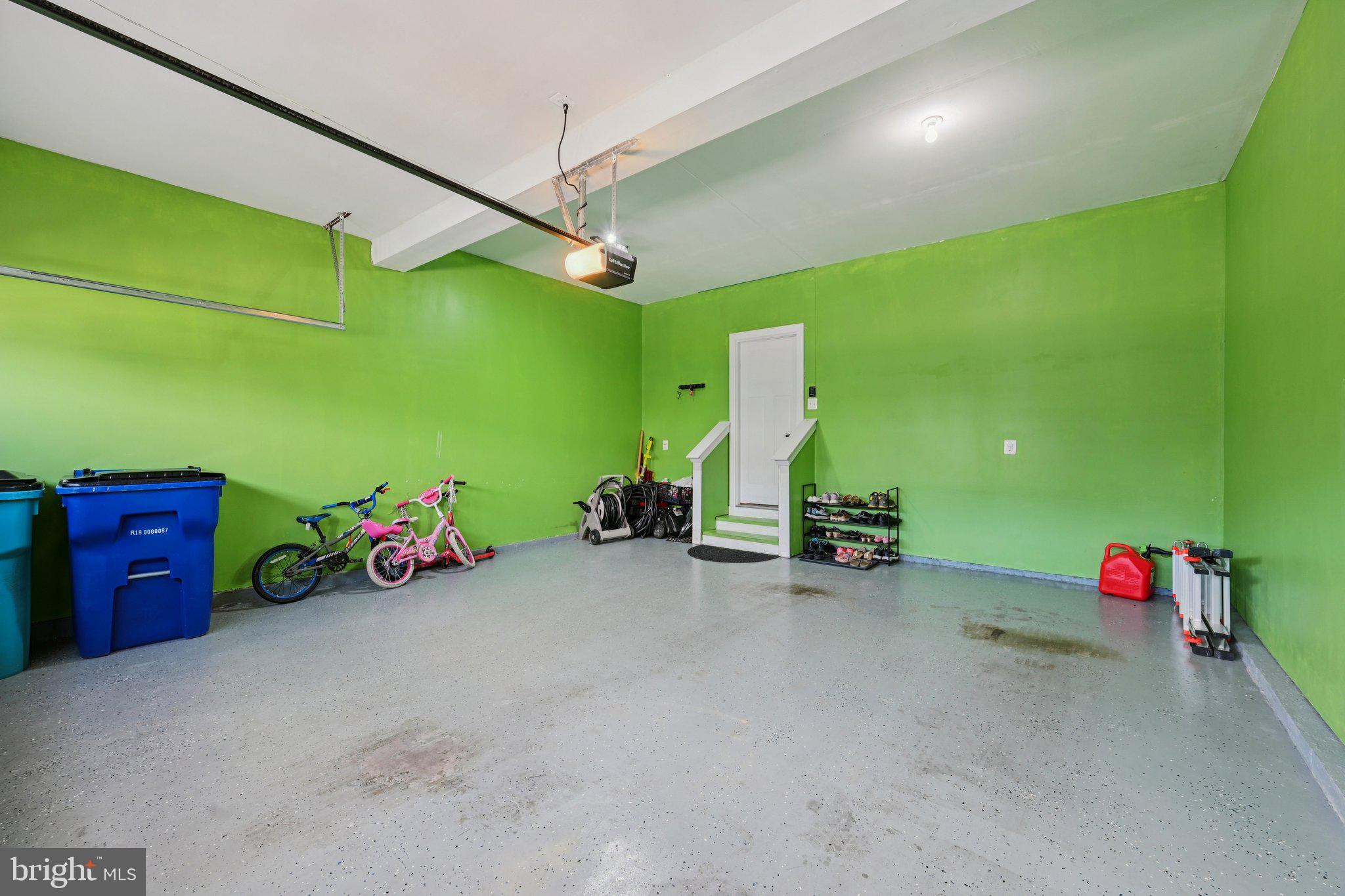 HOLLY RIDGE - Residential