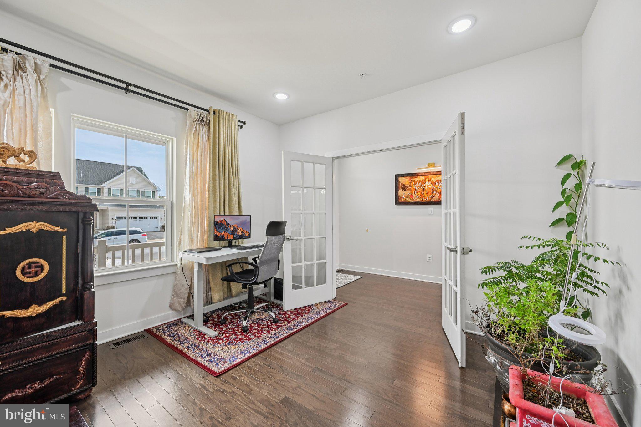 HOLLY RIDGE - Residential