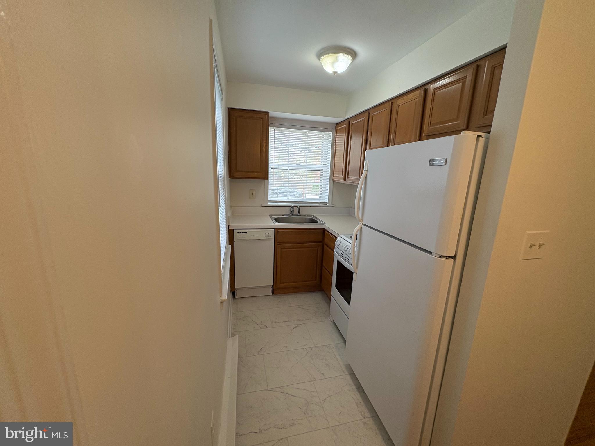 HUNTING CREEK - Residential Lease