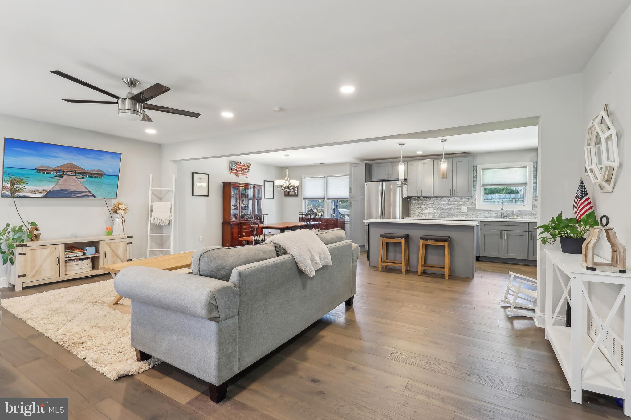 731 FAIRBRIDGE DRIVE