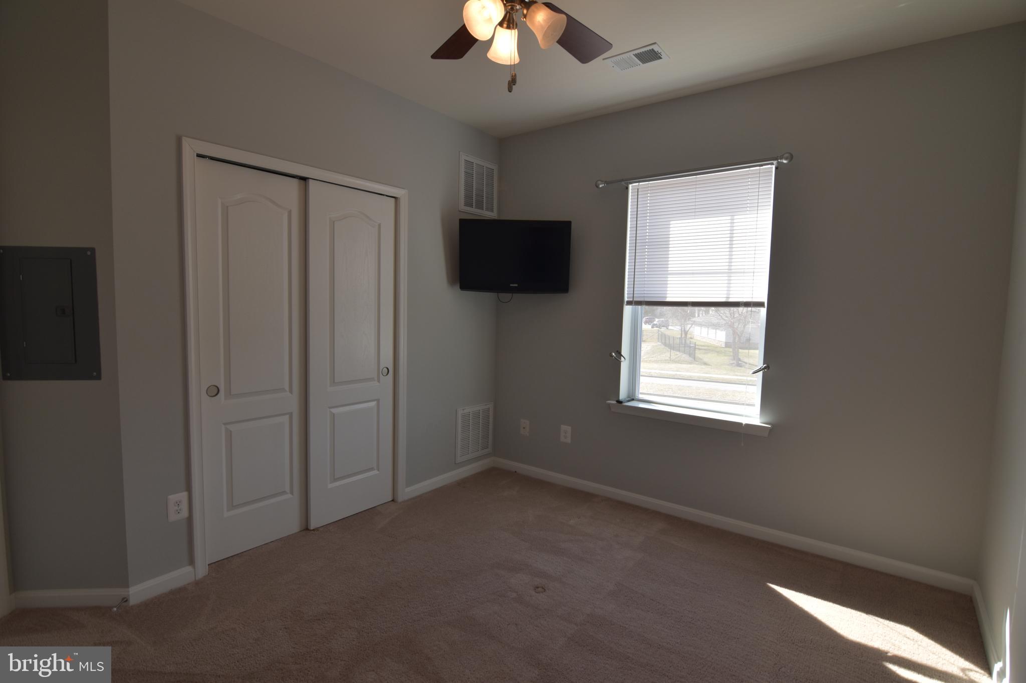 RESIDENCES AT WILDEWOOD - Residential Lease