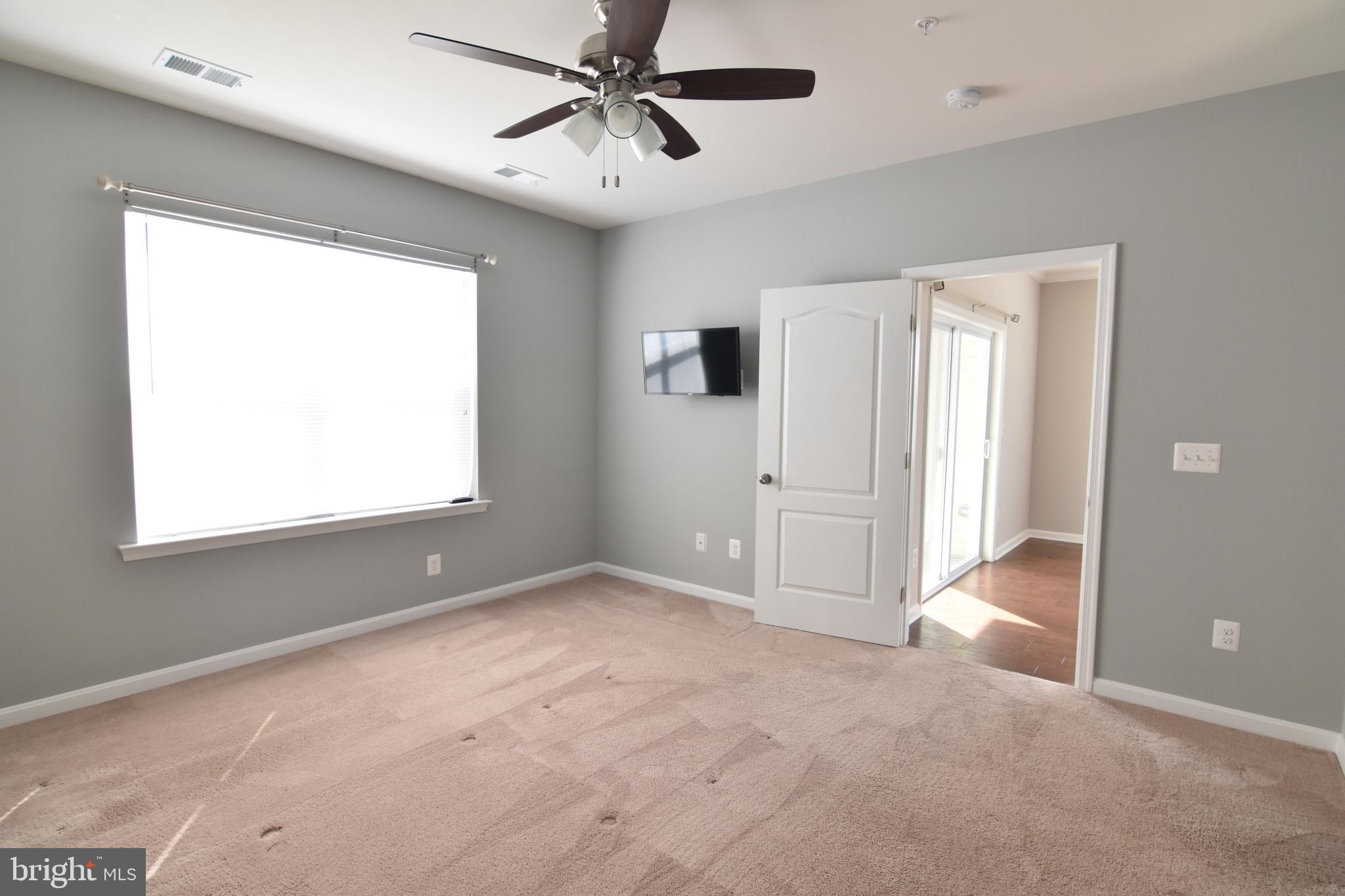 RESIDENCES AT WILDEWOOD - Residential Lease