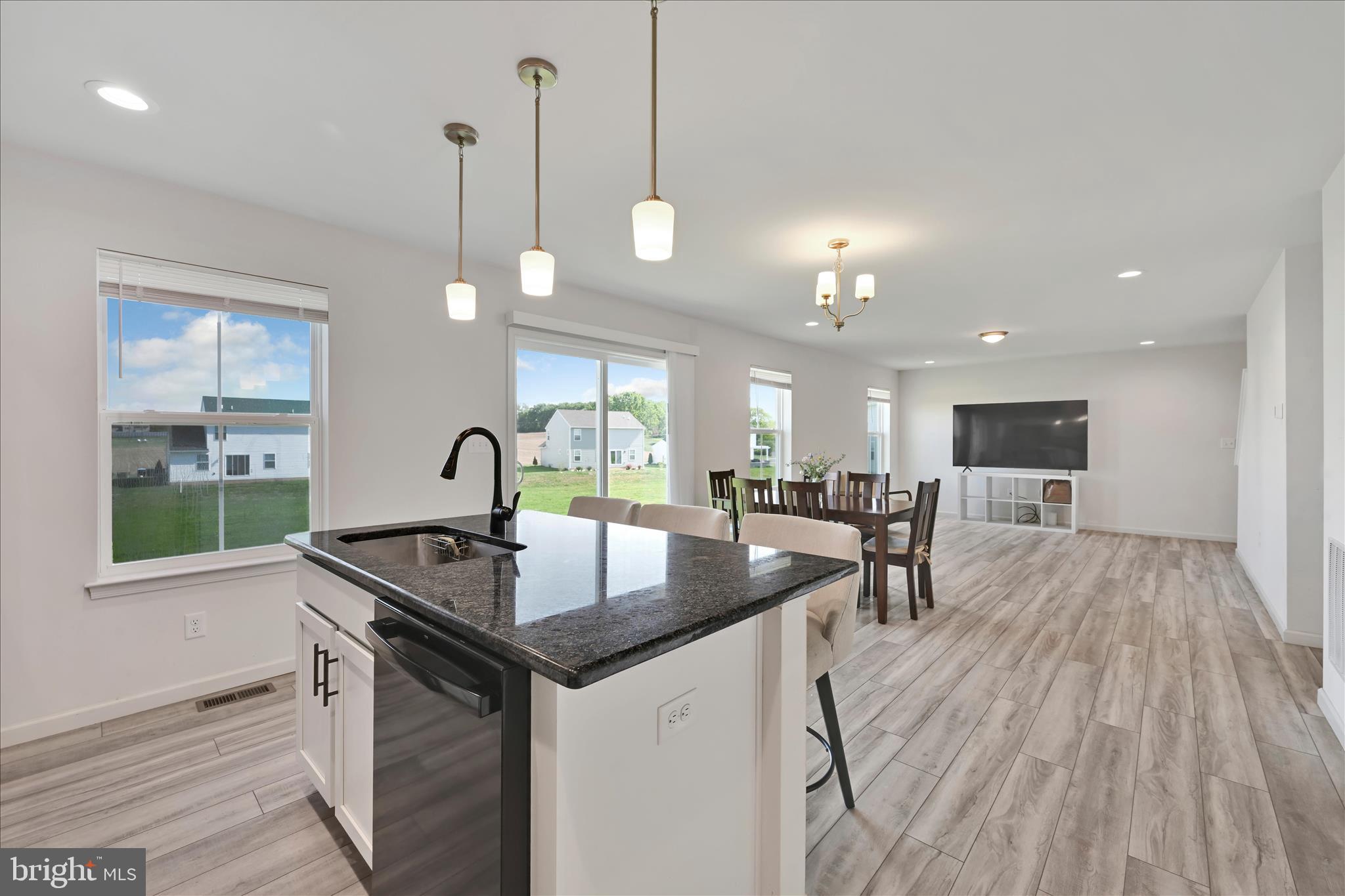 BRIDLE PATH - Residential