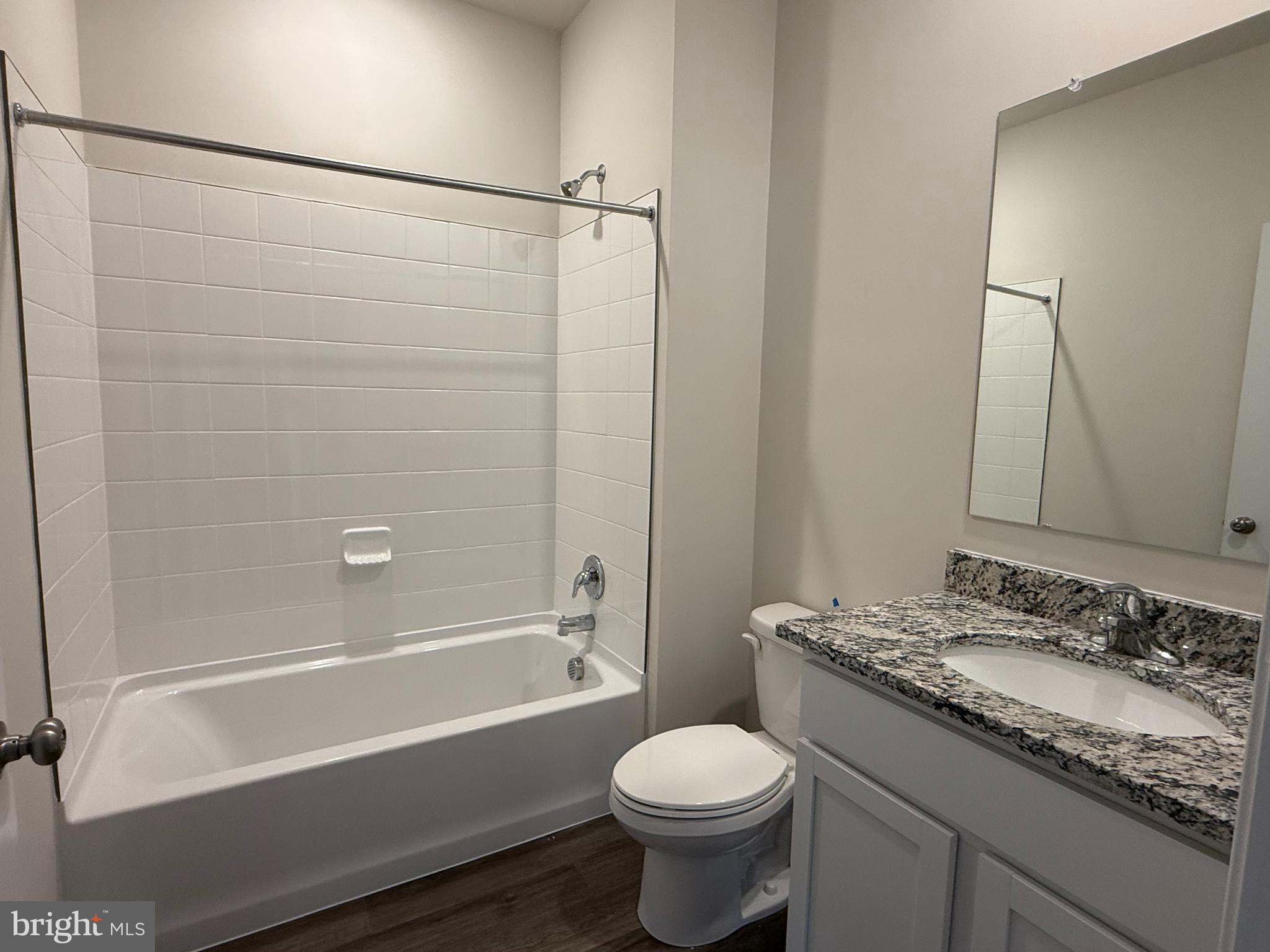 RED HILL - Residential