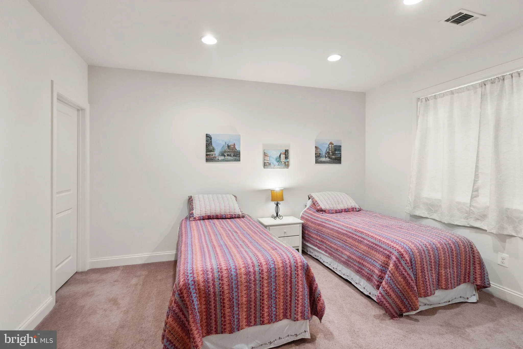 Bristow, Virginia 20136, United States, 5 Bedrooms Bedrooms, ,4 BathroomsBathrooms,Residential,Active,117823