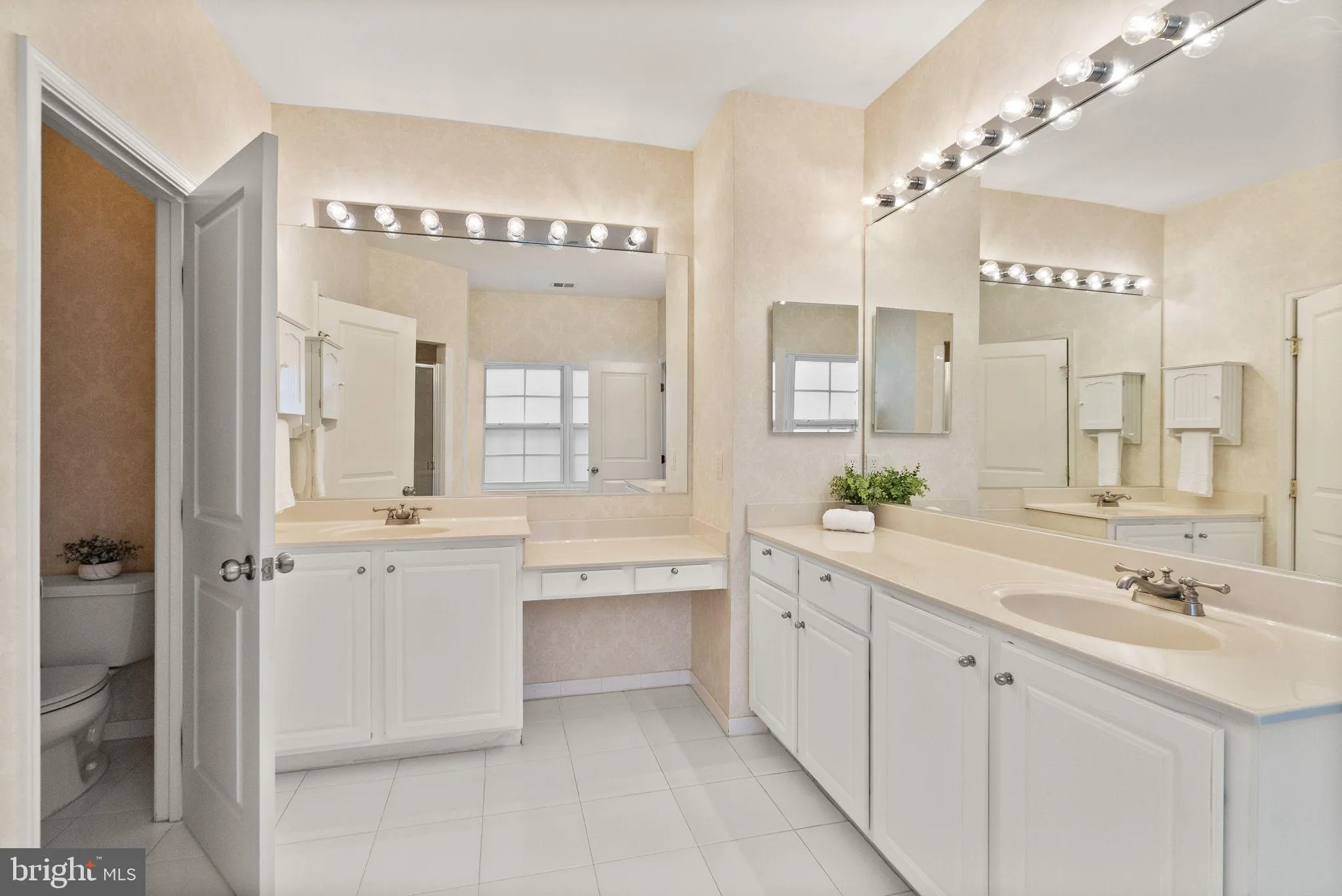 Bristow, Virginia 20136, United States, 5 Bedrooms Bedrooms, ,4 BathroomsBathrooms,Residential,Active,117823