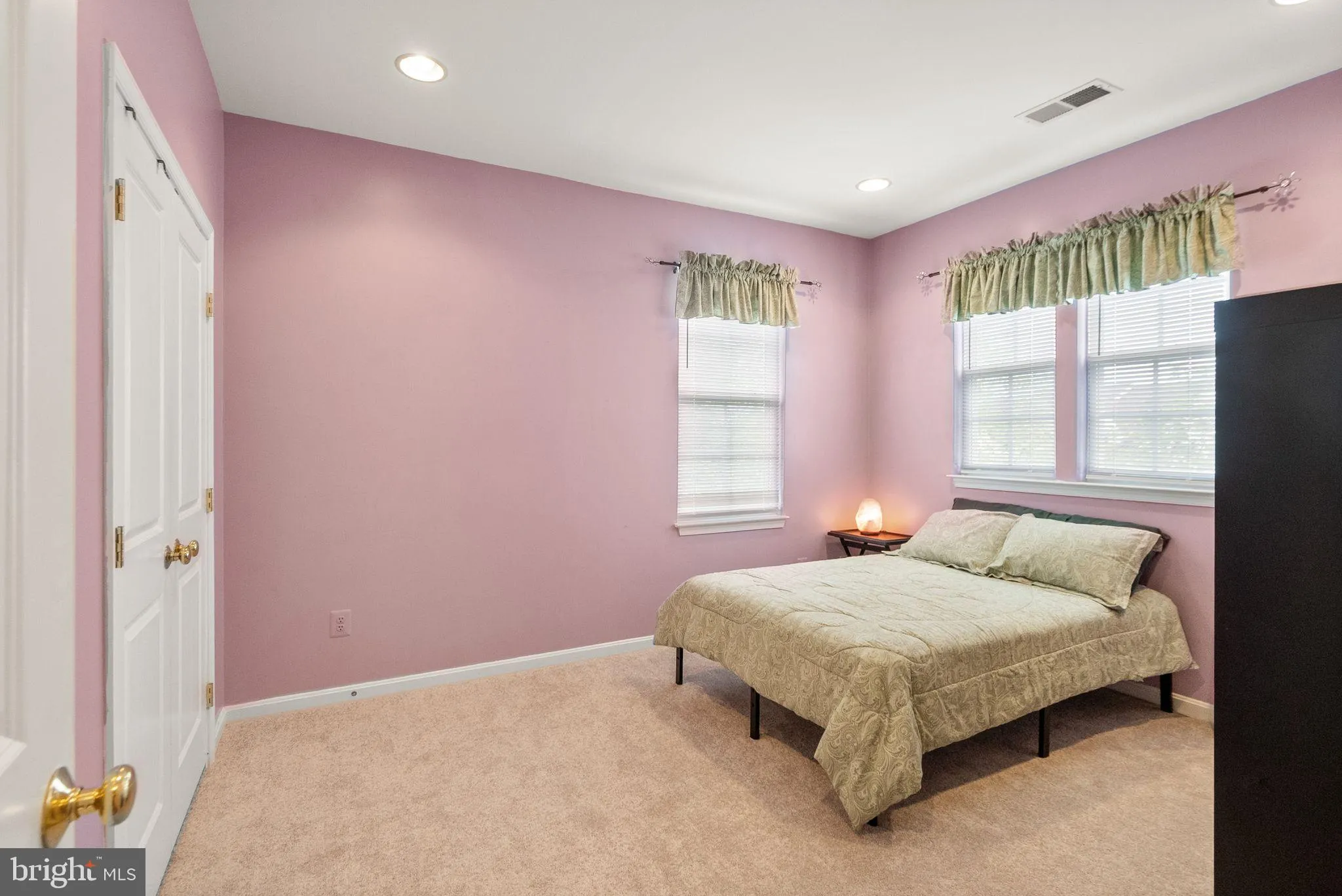 Bristow, Virginia 20136, United States, 5 Bedrooms Bedrooms, ,4 BathroomsBathrooms,Residential,Active,117823