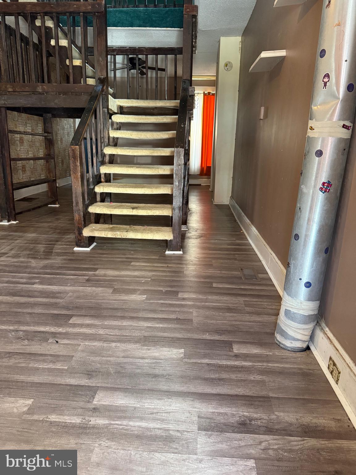 BARCLAY - Residential