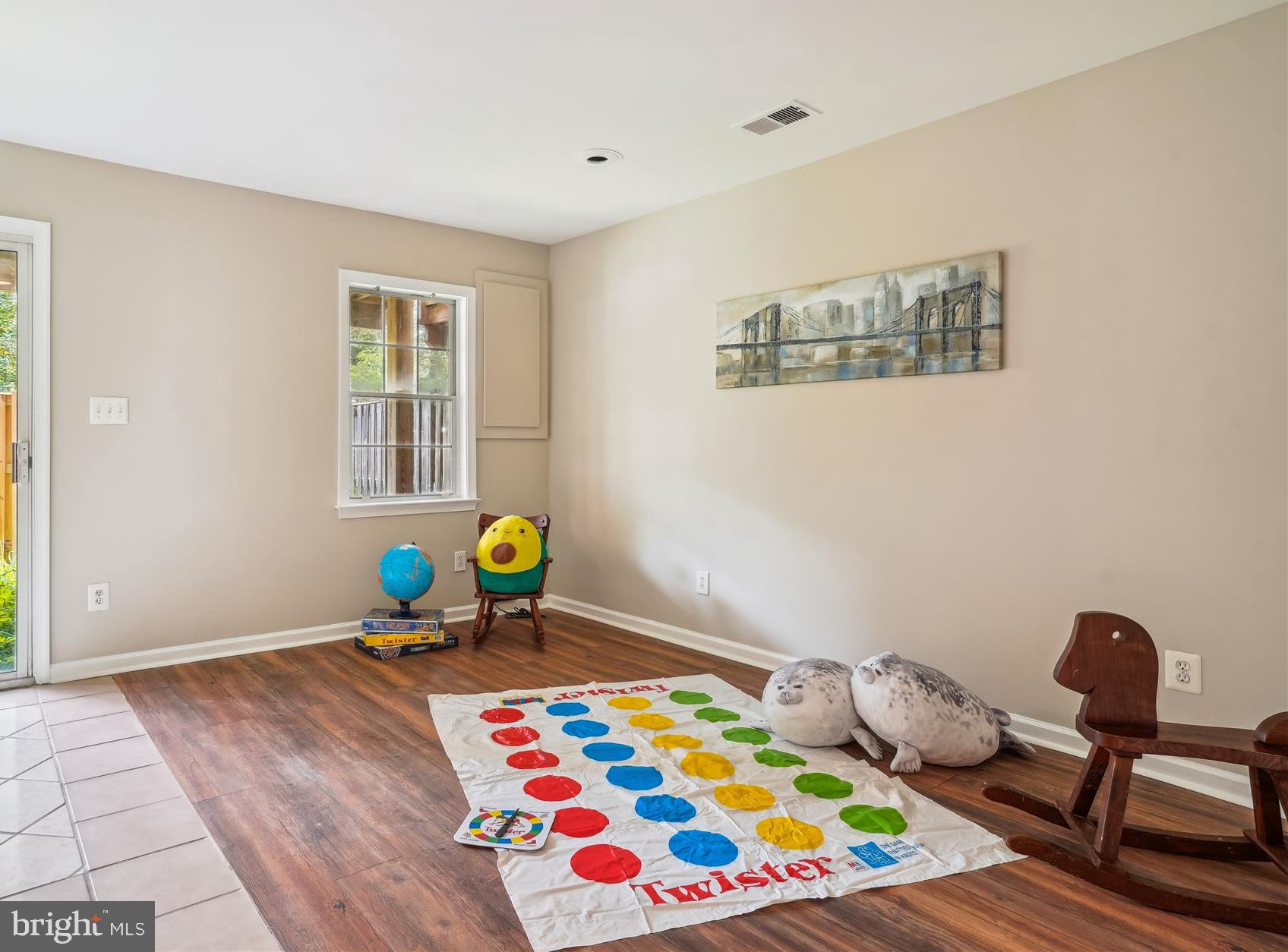 MONTCLAIR MEWS - Residential