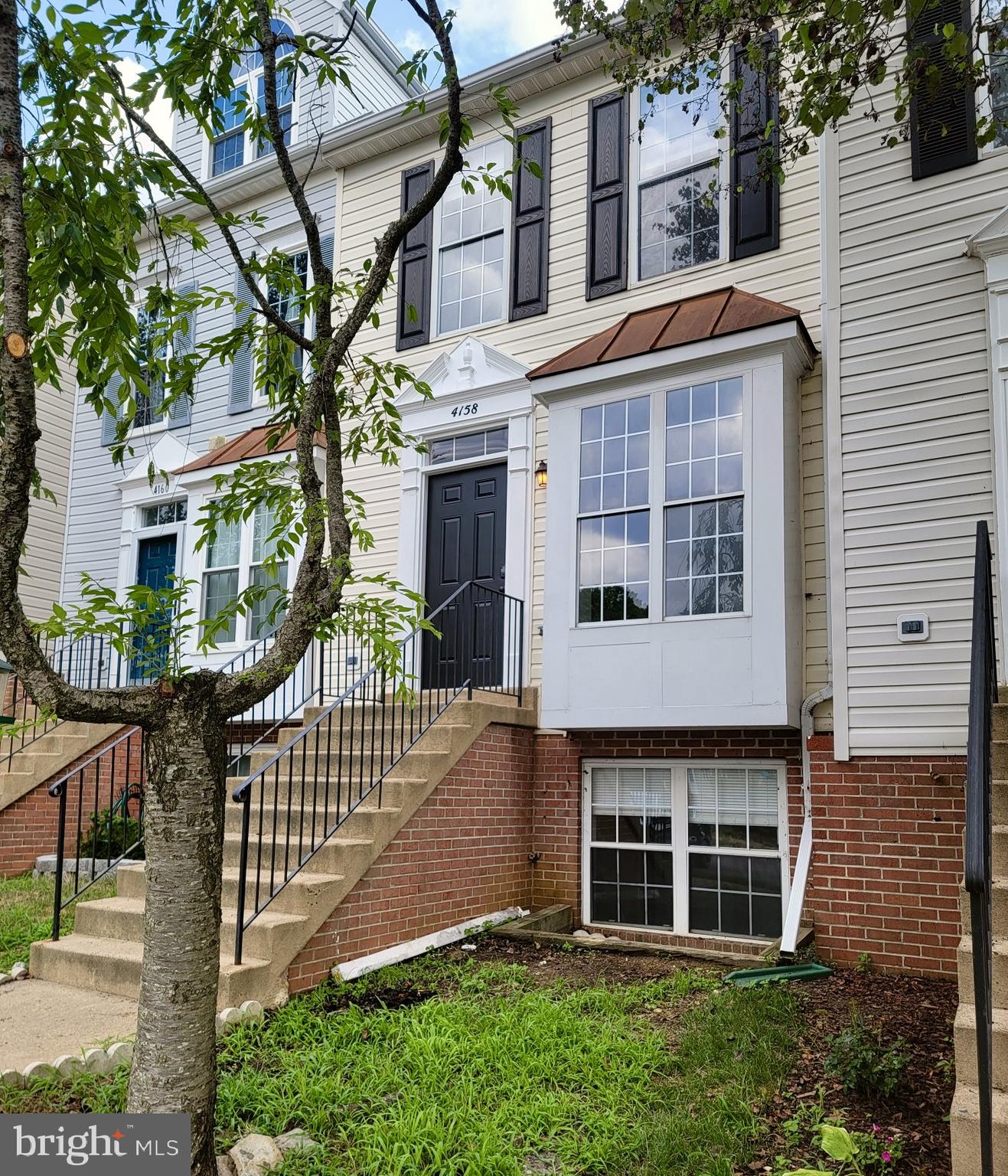 MONTCLAIR MEWS - Residential