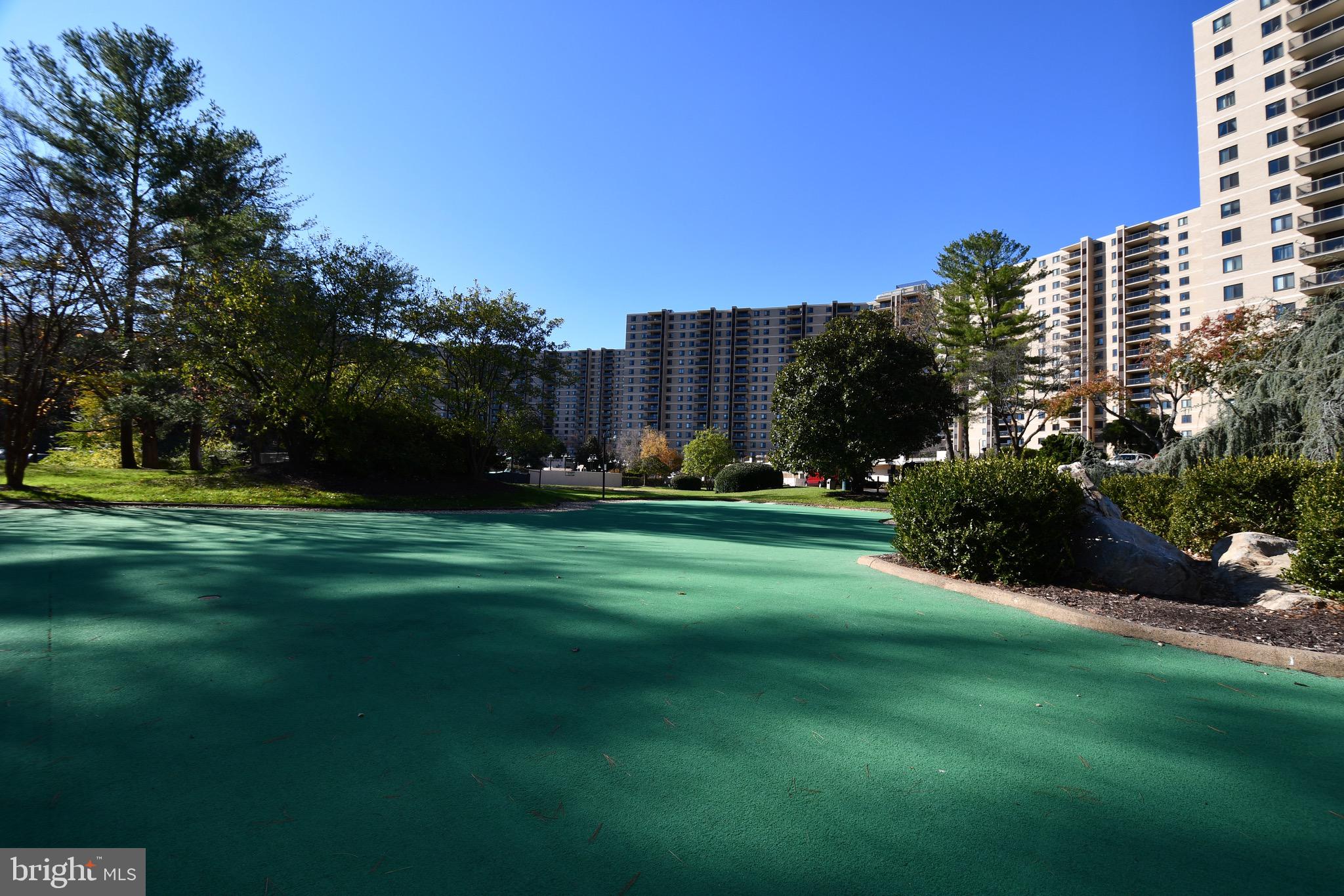 WATERGATE AT LANDMARK - Residential Lease