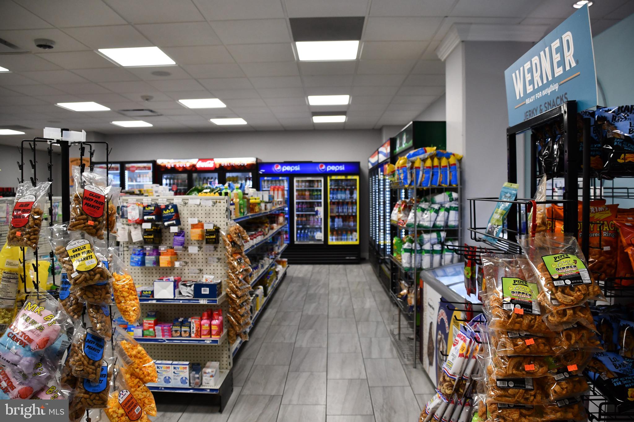 WATERGATE AT LANDMARK - Residential Lease