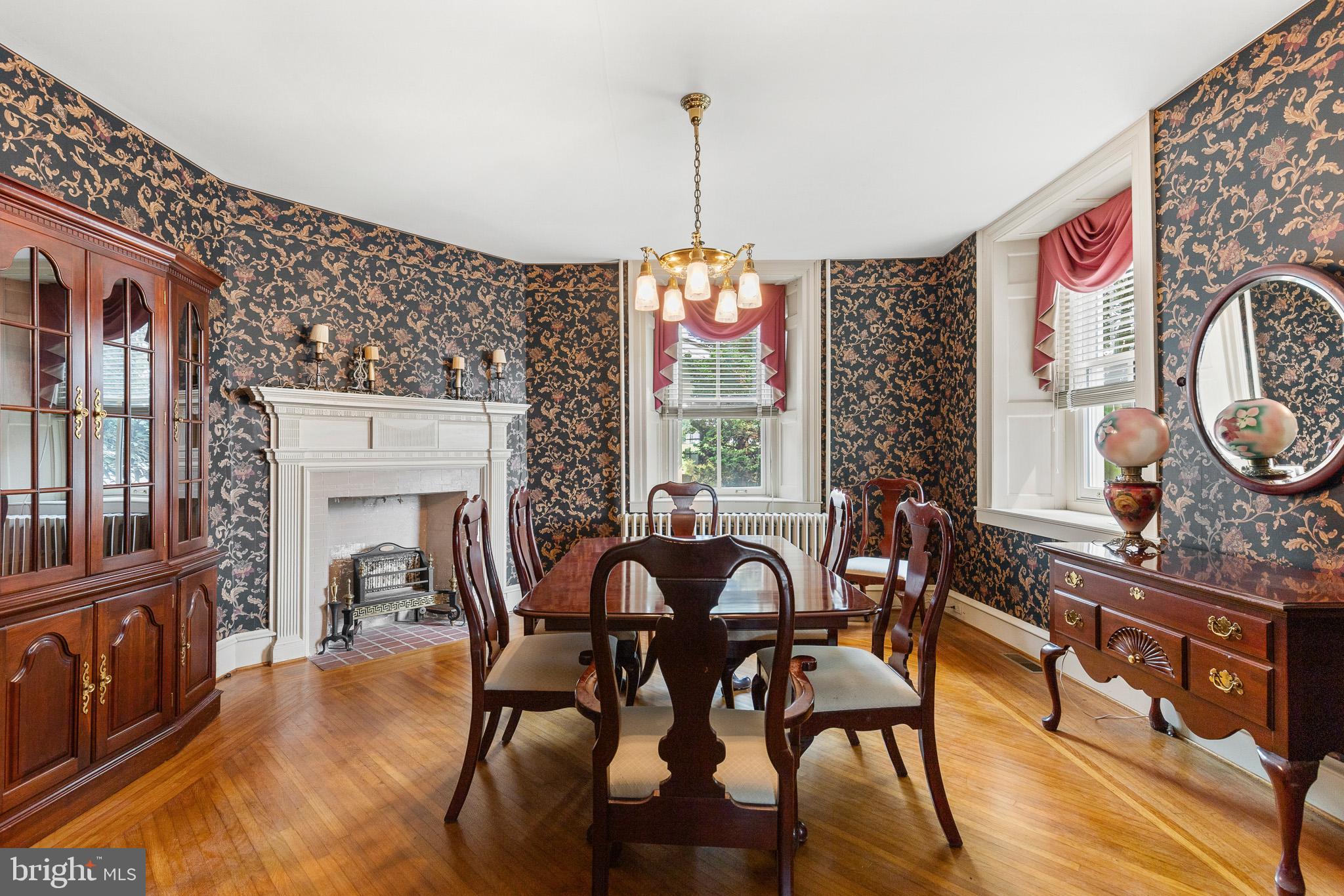 429 E MAIN STREET