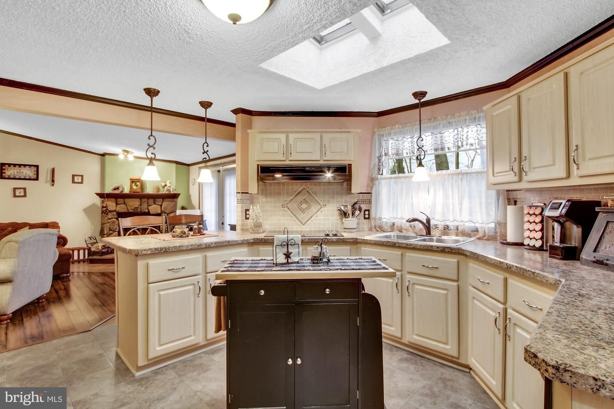 WINDSOR TWP - Residential