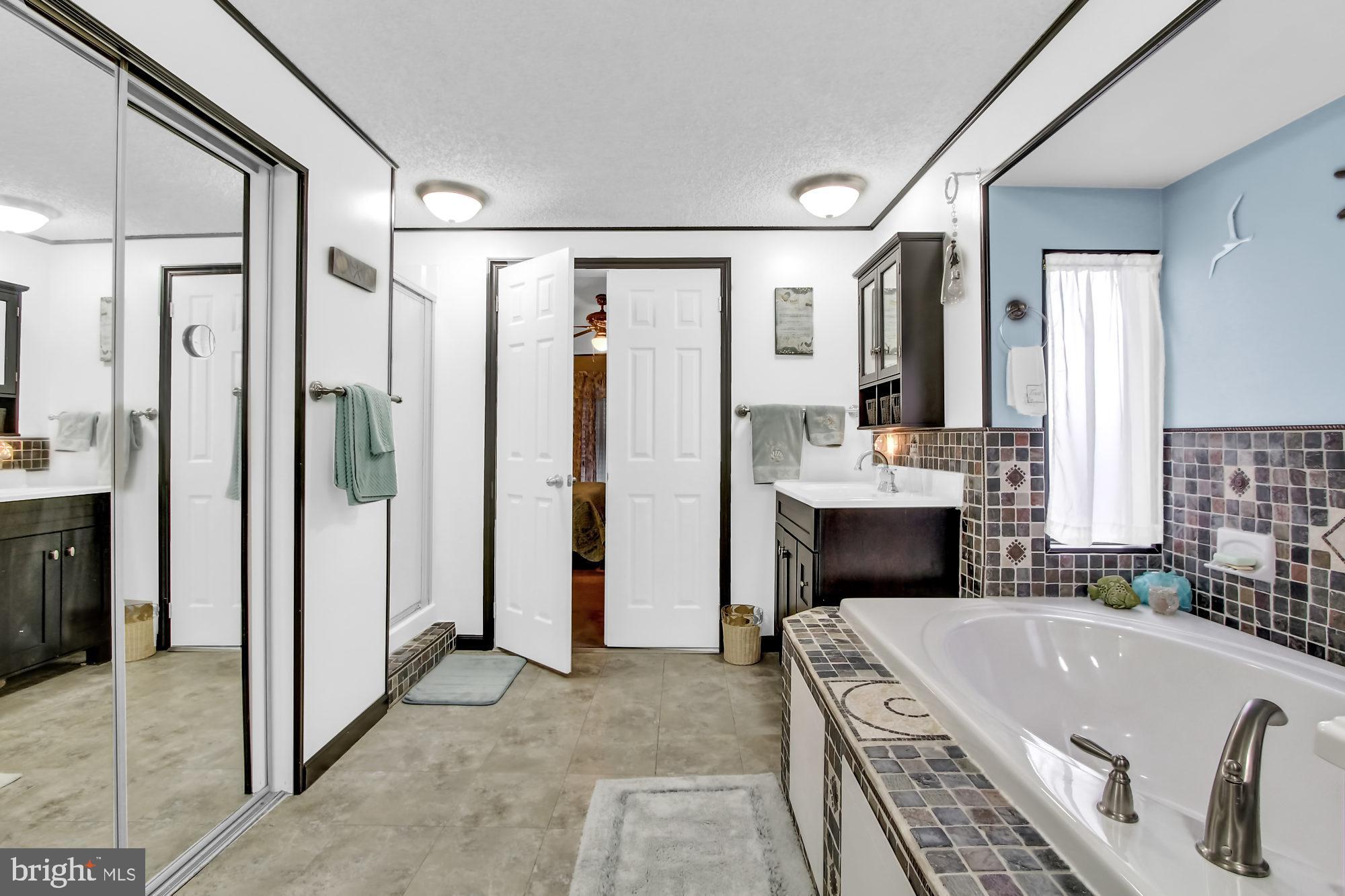 WINDSOR TWP - Residential