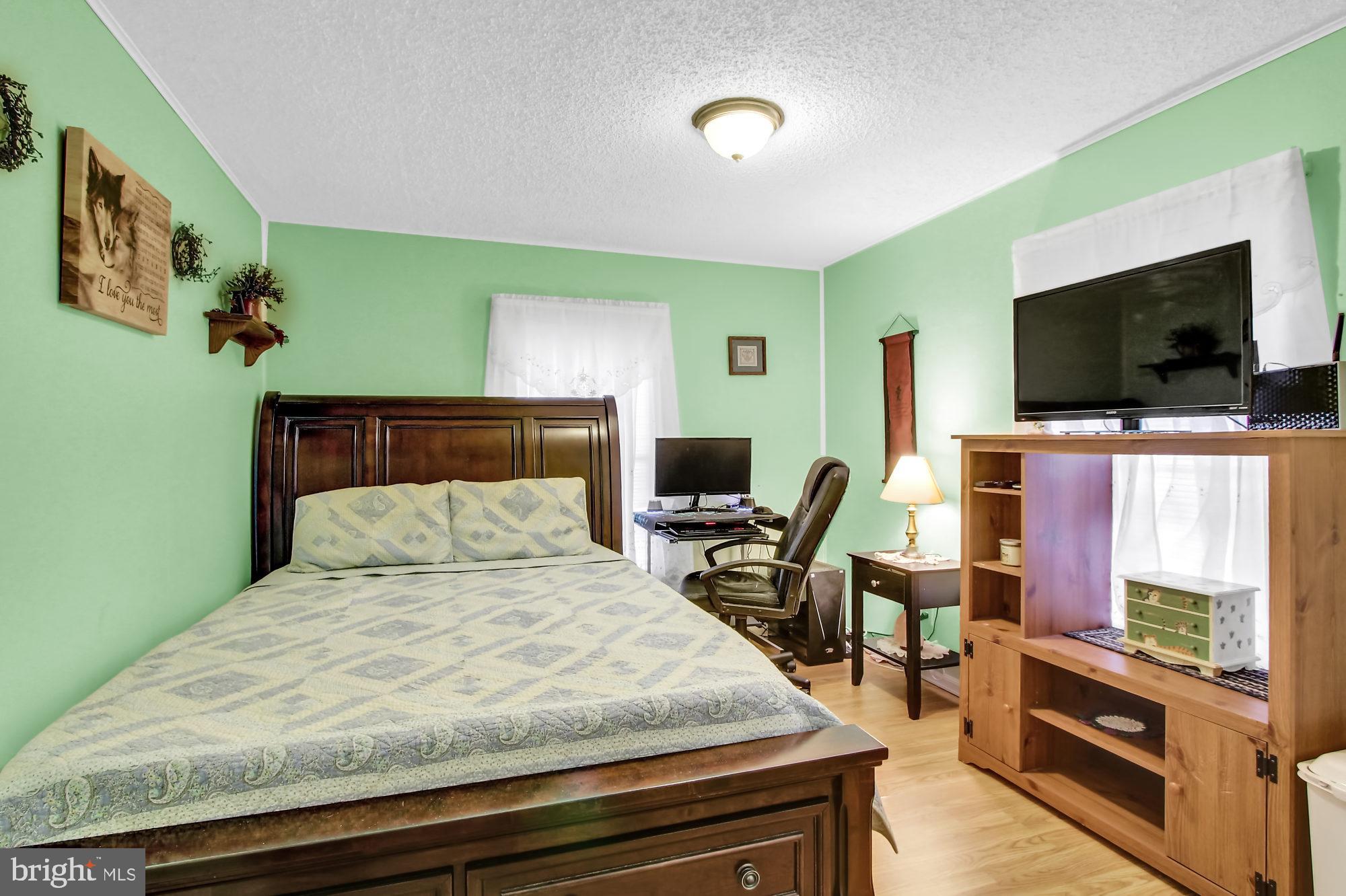 WINDSOR TWP - Residential