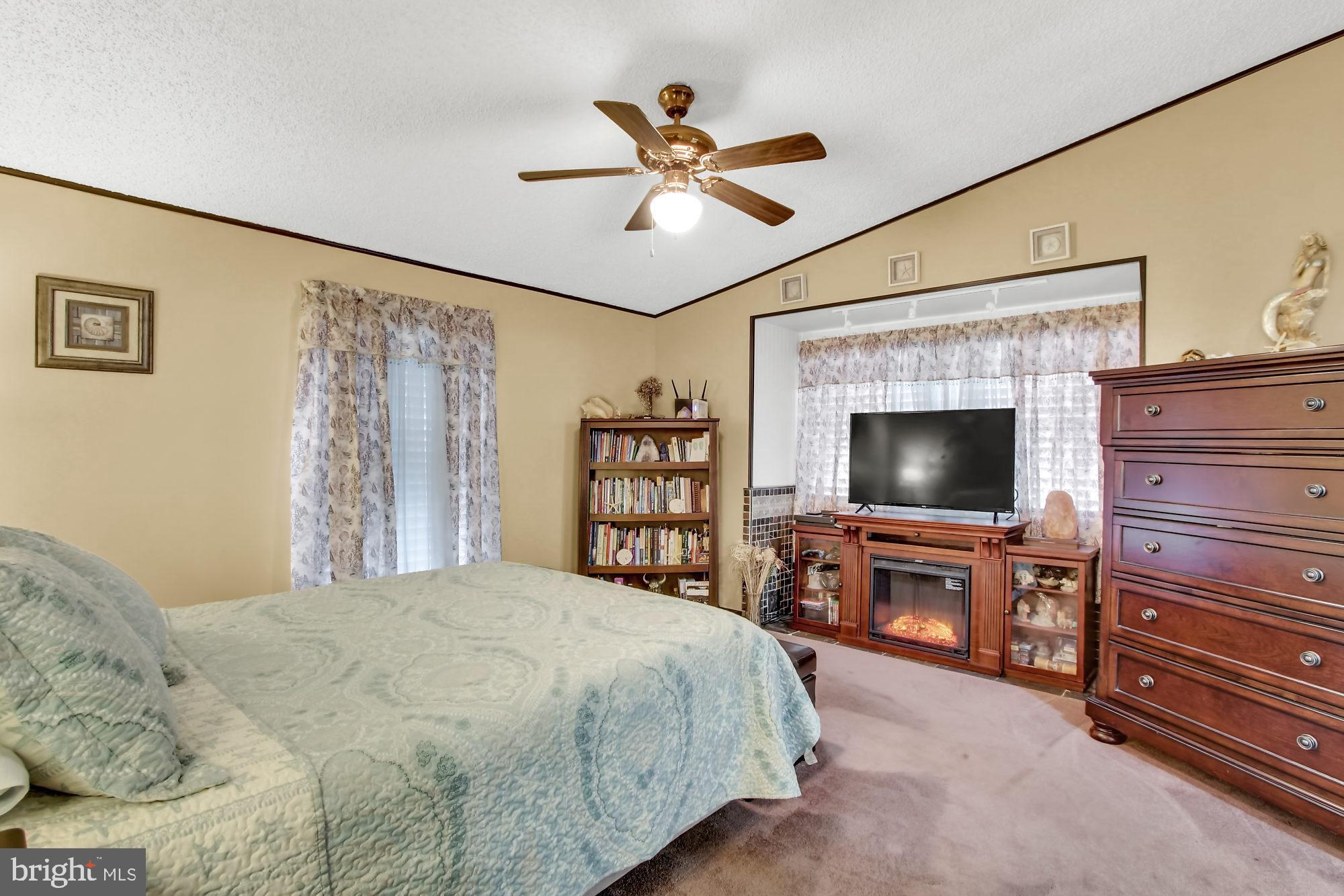 WINDSOR TWP - Residential