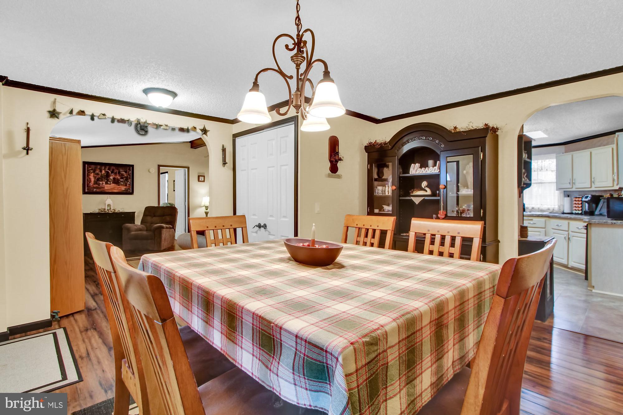 WINDSOR TWP - Residential