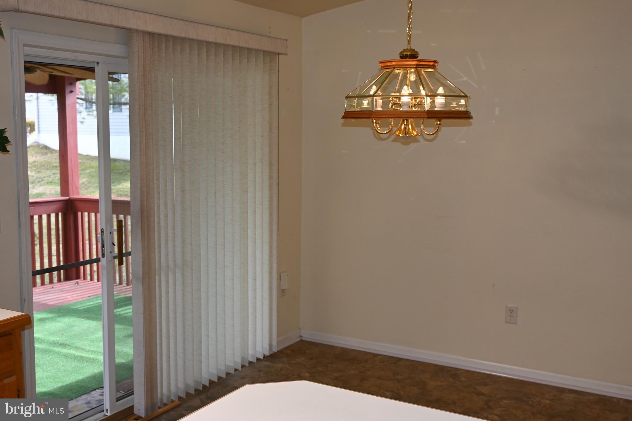 QUIET ACRES - Residential