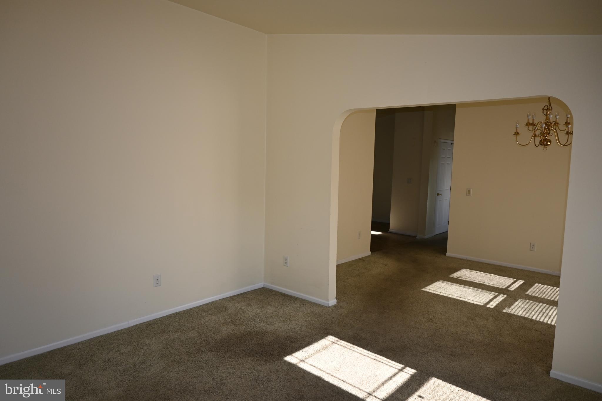 QUIET ACRES - Residential