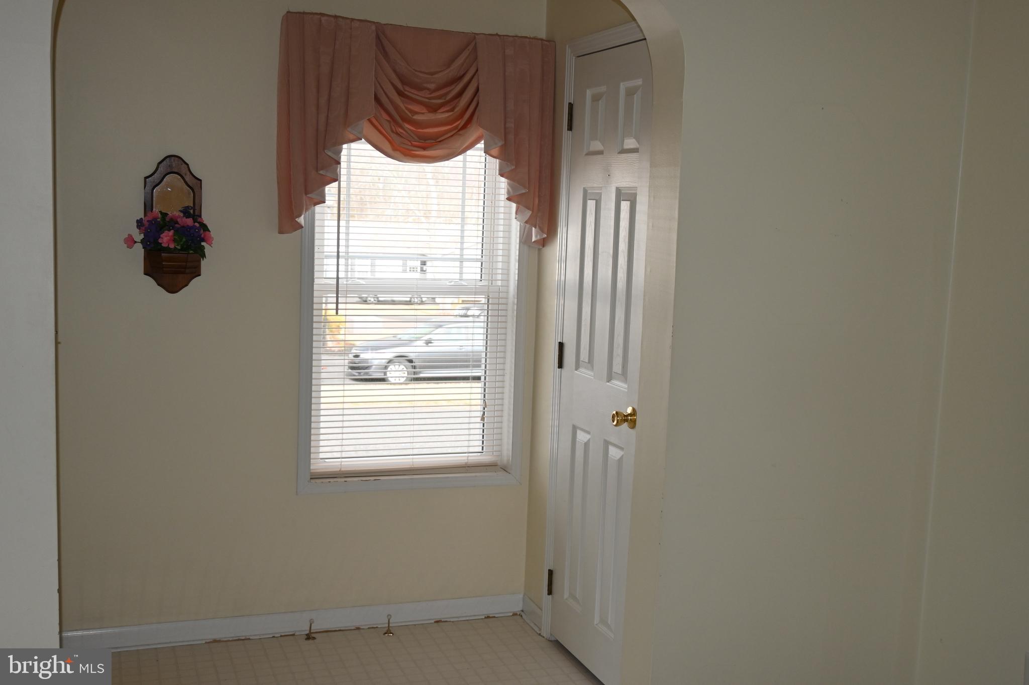 QUIET ACRES - Residential