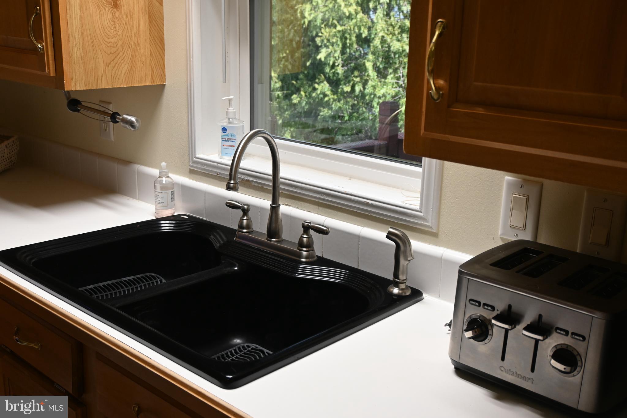 QUIET ACRES - Residential